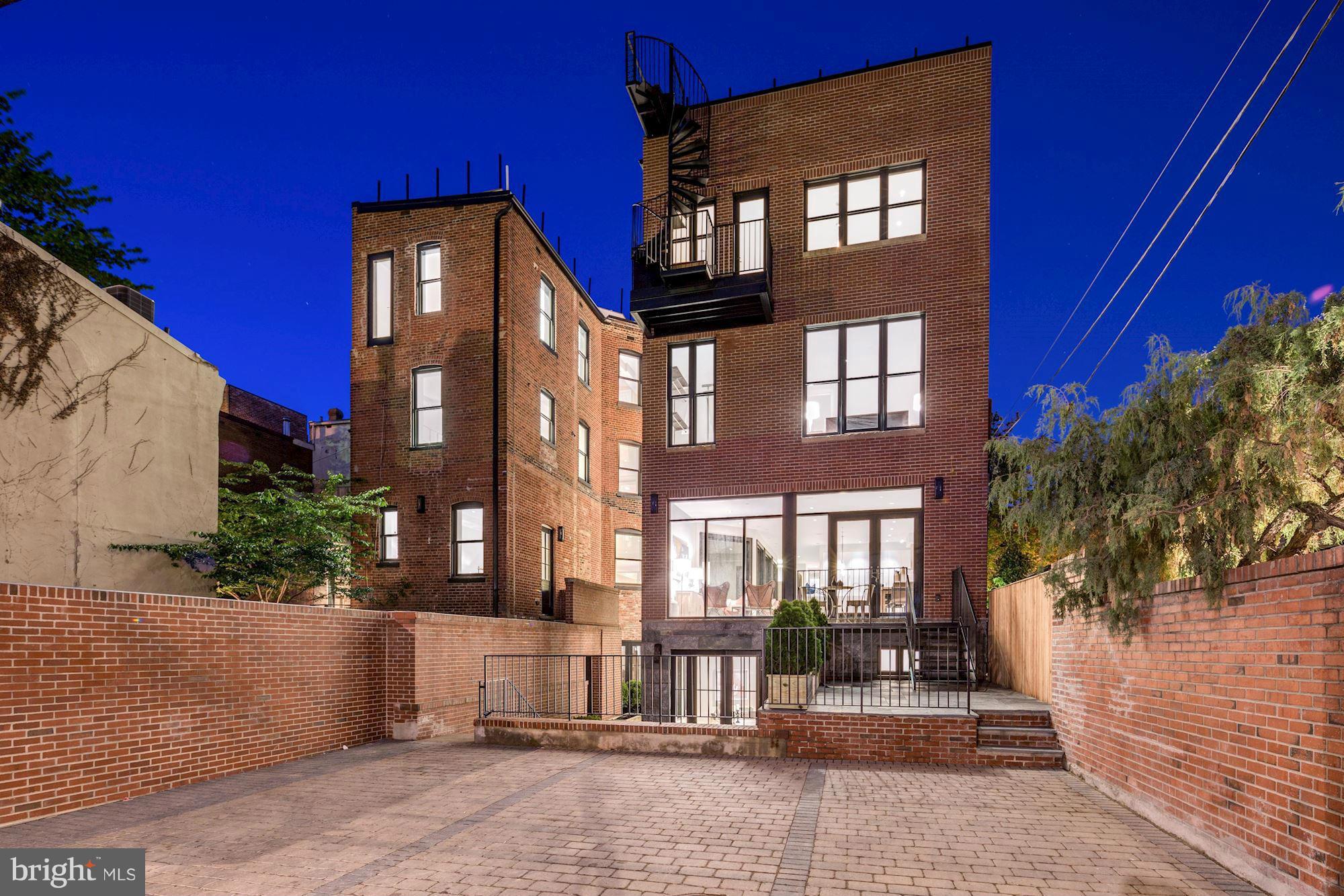 LOGAN CIRCLE - Residential