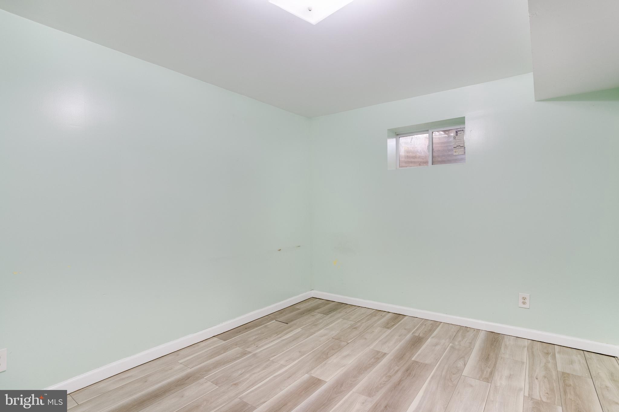 NORTHWEST BRANCH ESTATES - Residential