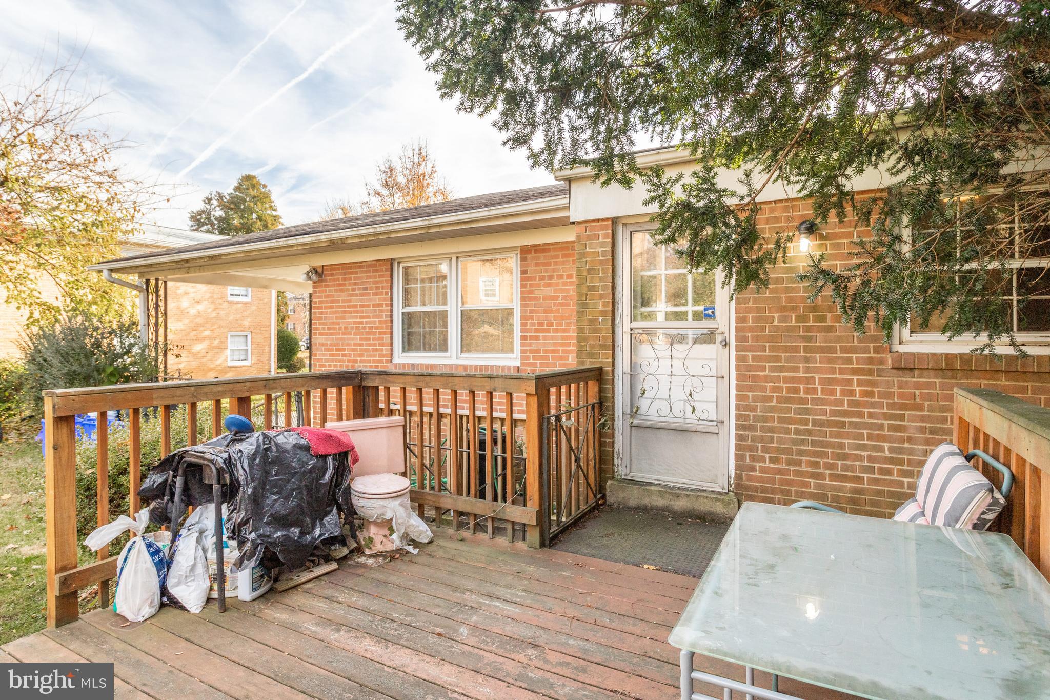 NORTHWEST BRANCH ESTATES - Residential