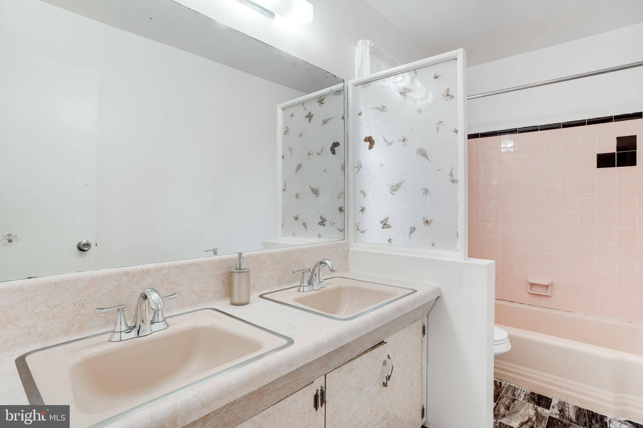 NORTHWEST BRANCH ESTATES - Residential