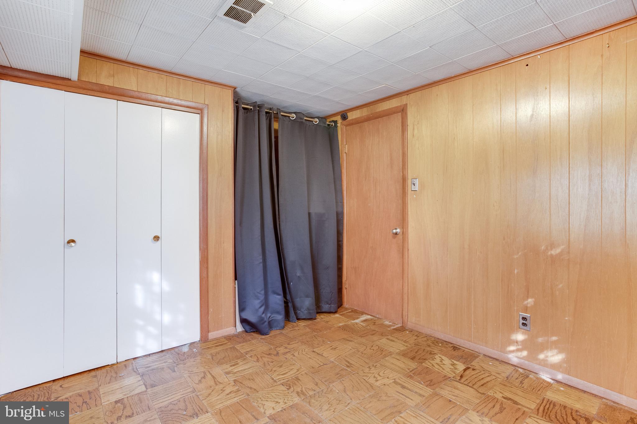 NORTHWEST BRANCH ESTATES - Residential