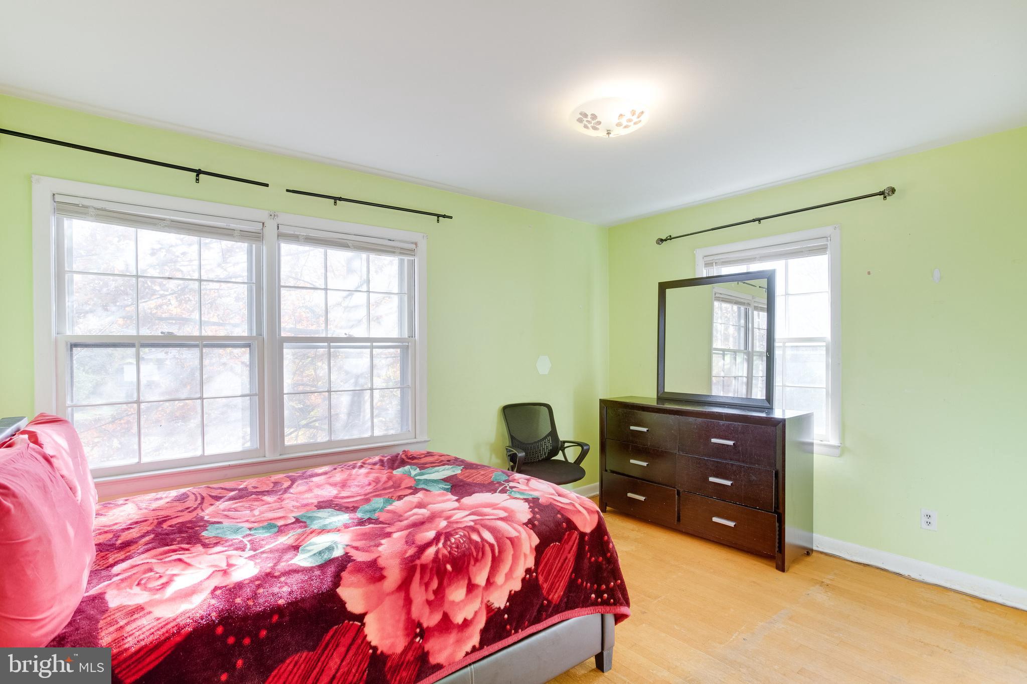 NORTHWEST BRANCH ESTATES - Residential