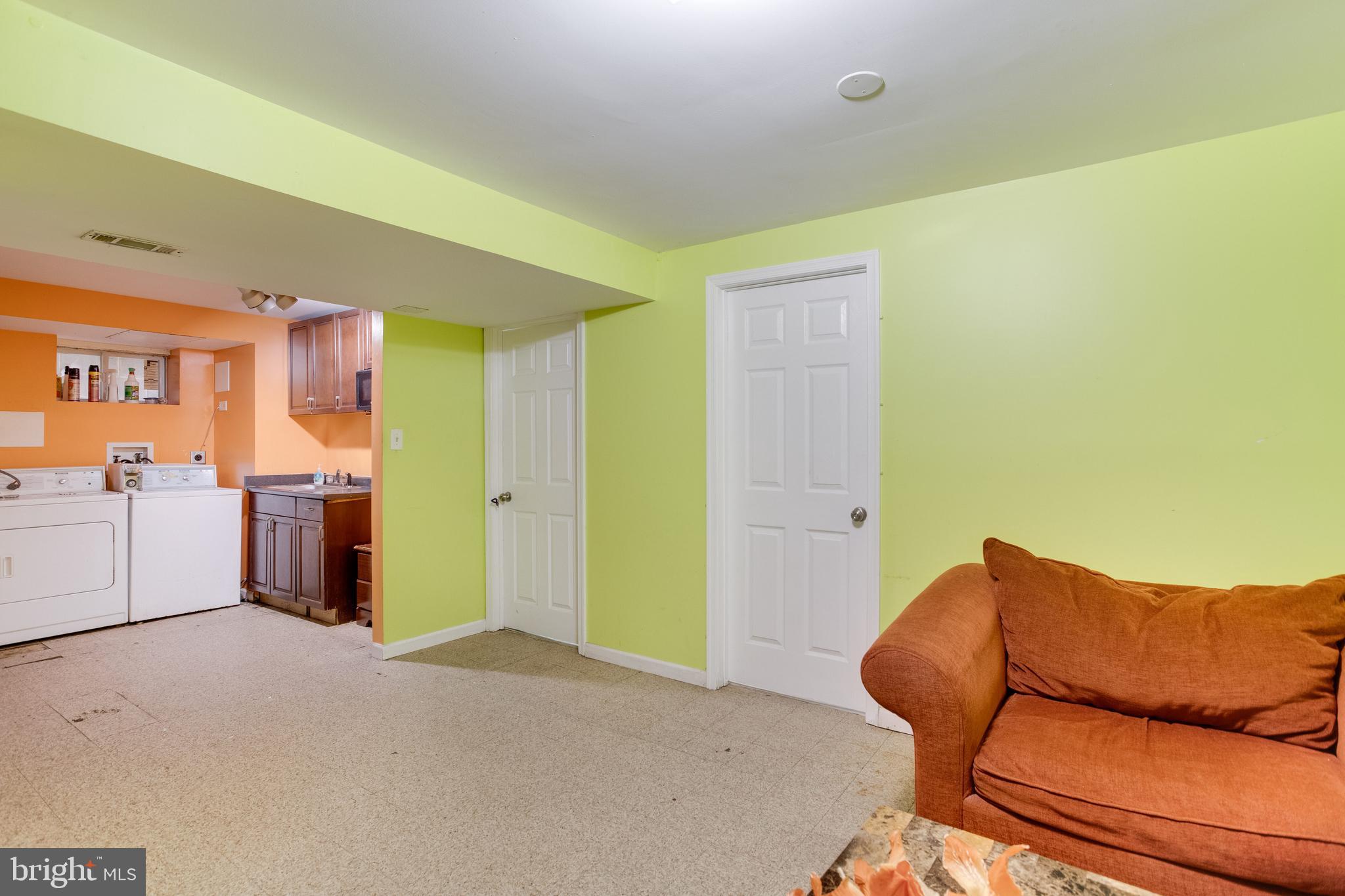 NORTHWEST BRANCH ESTATES - Residential