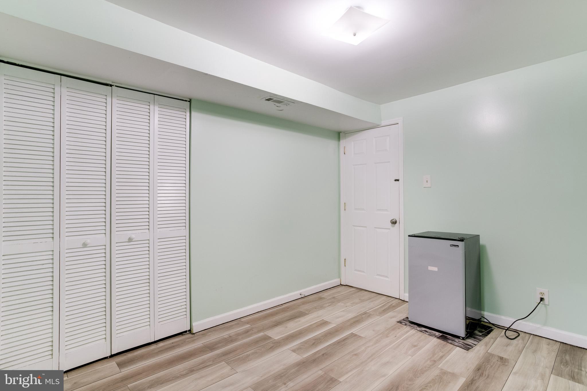 NORTHWEST BRANCH ESTATES - Residential