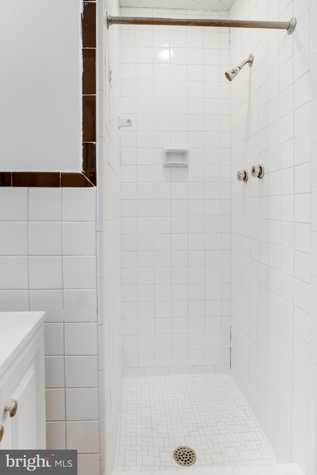 NORTHWEST BRANCH ESTATES - Residential