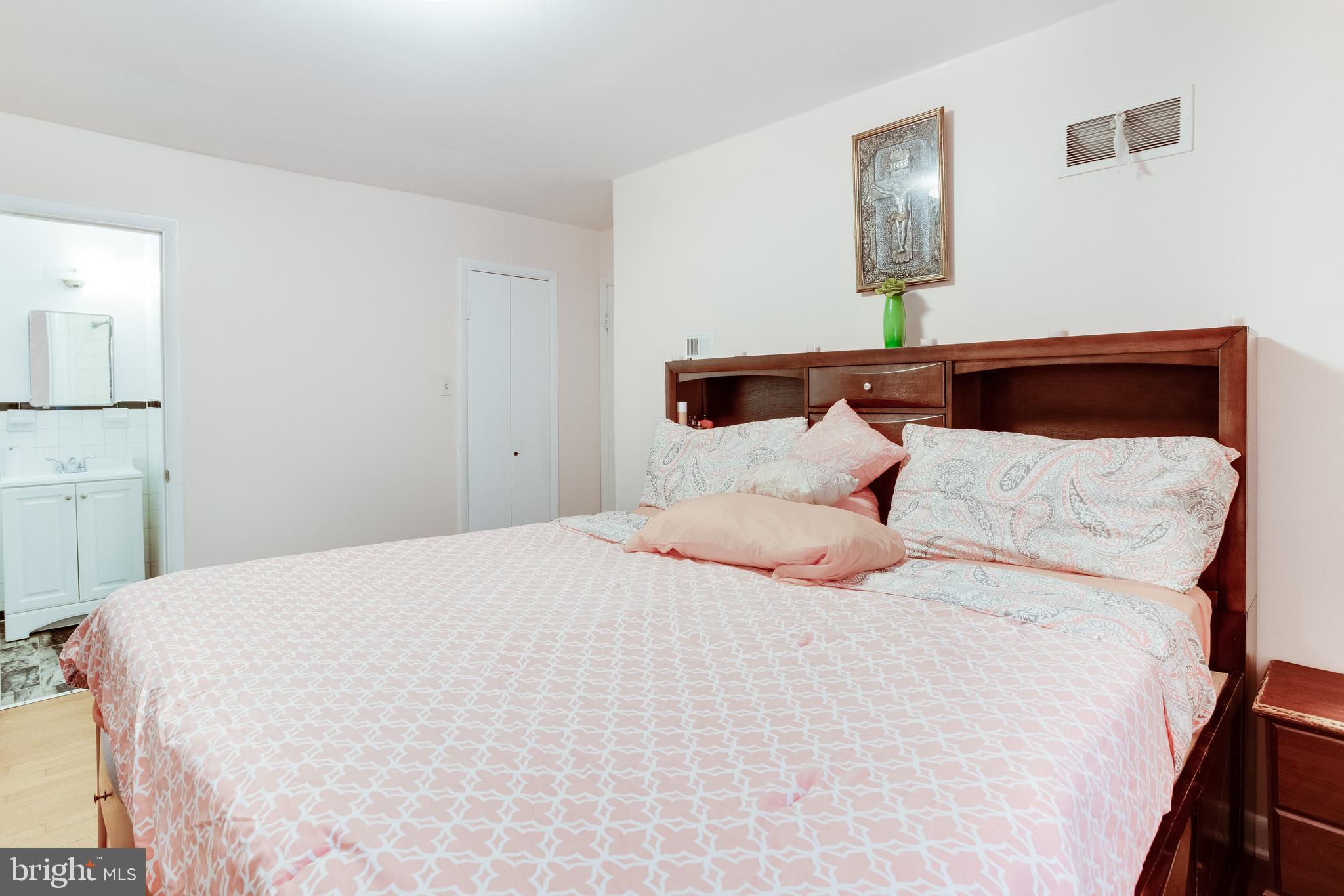 NORTHWEST BRANCH ESTATES - Residential