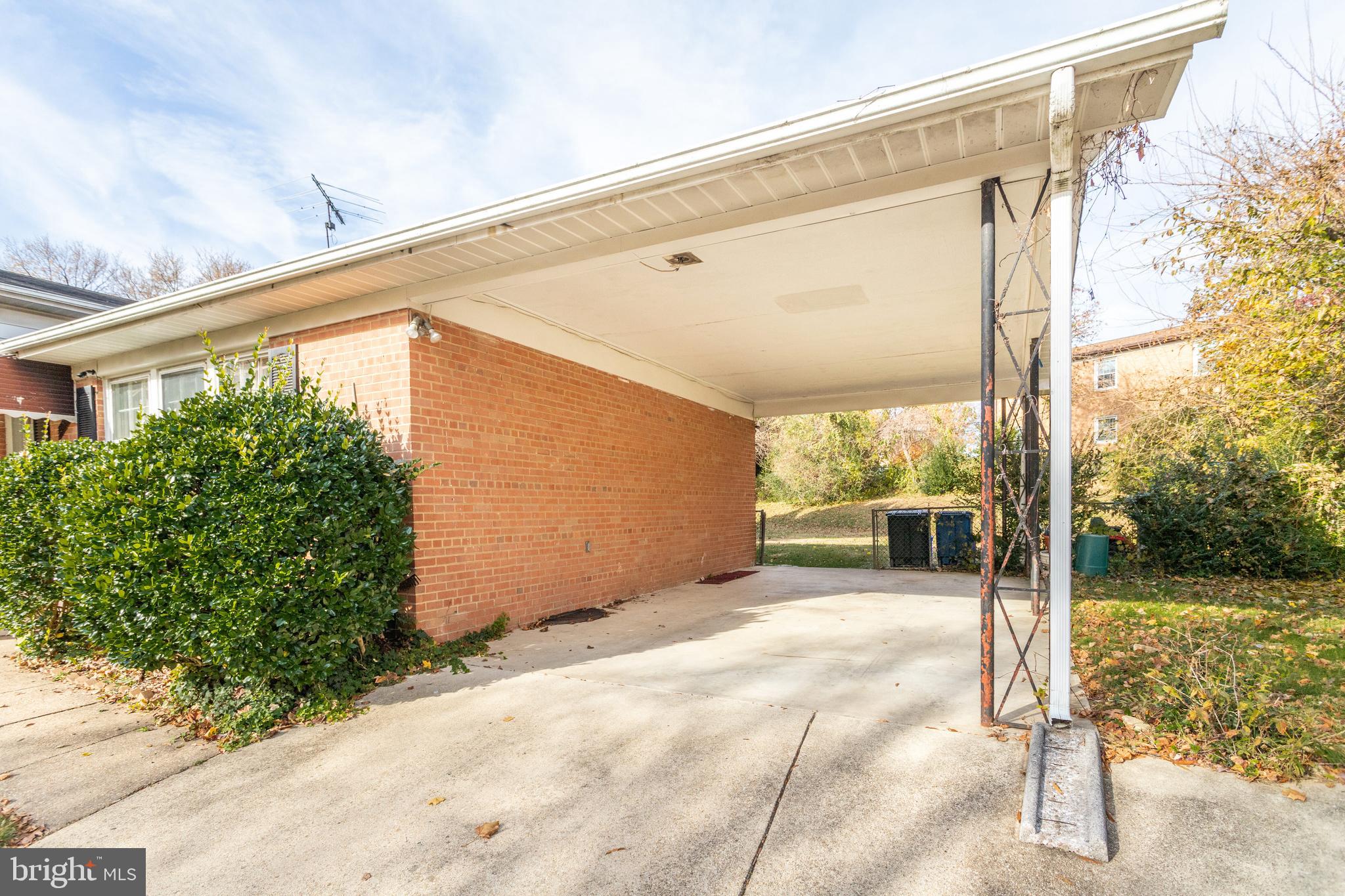 NORTHWEST BRANCH ESTATES - Residential