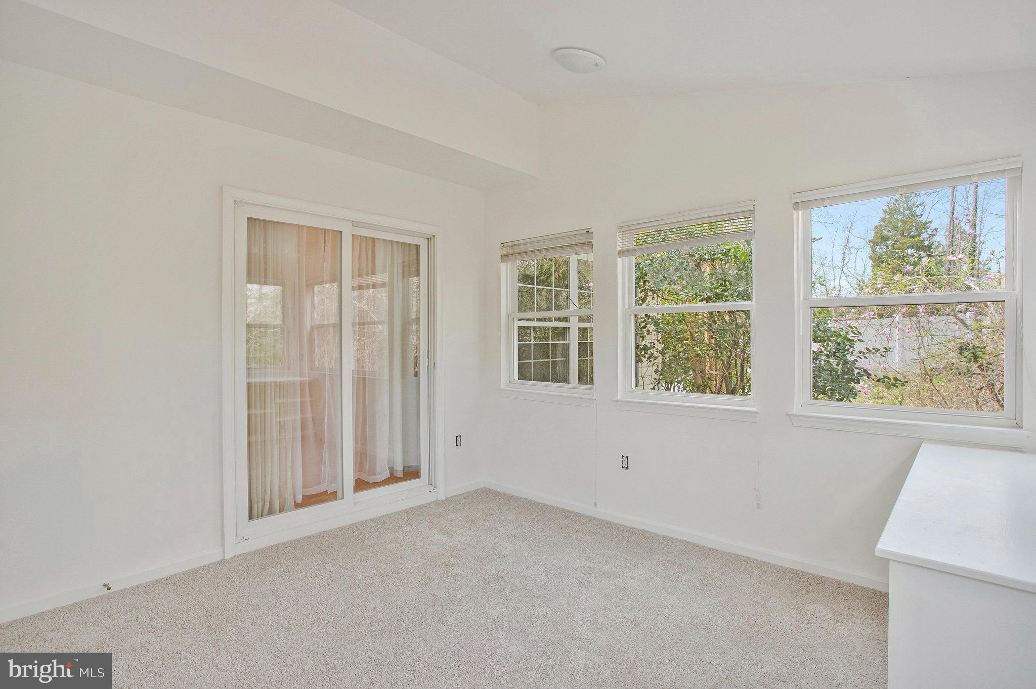 GRAY INN COURT - Residential