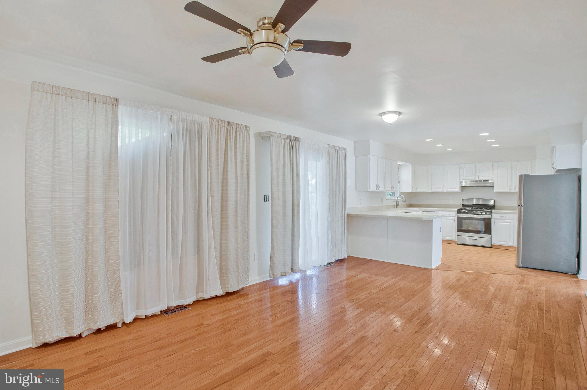 GRAY INN COURT - Residential