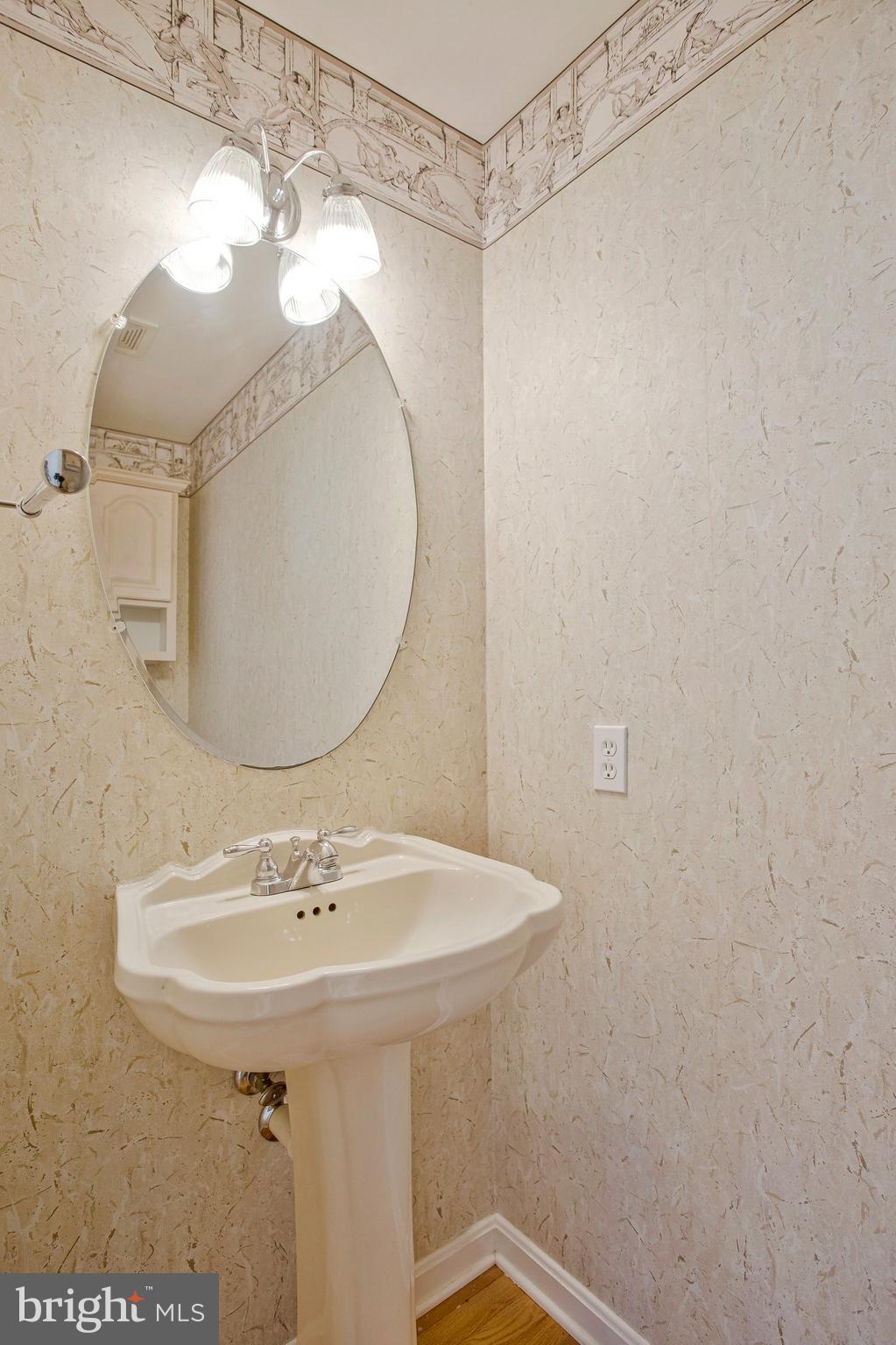 GRAY INN COURT - Residential