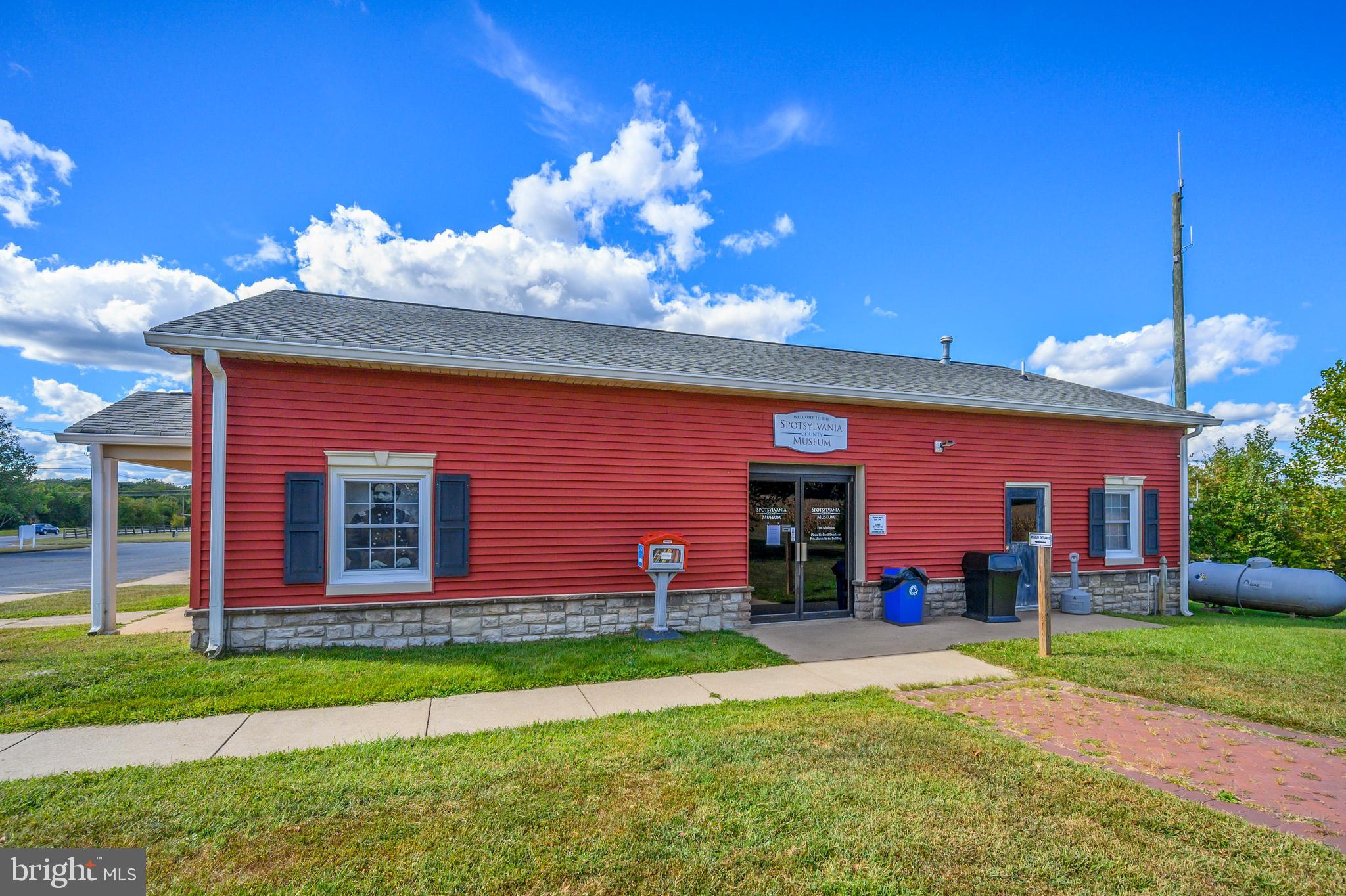 REGENCY AT CHANCELLORSVILLE - Residential