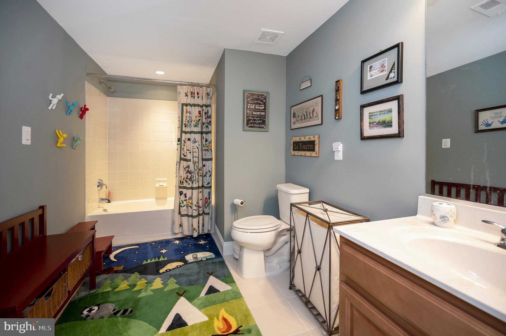 REGENCY AT CHANCELLORSVILLE - Residential