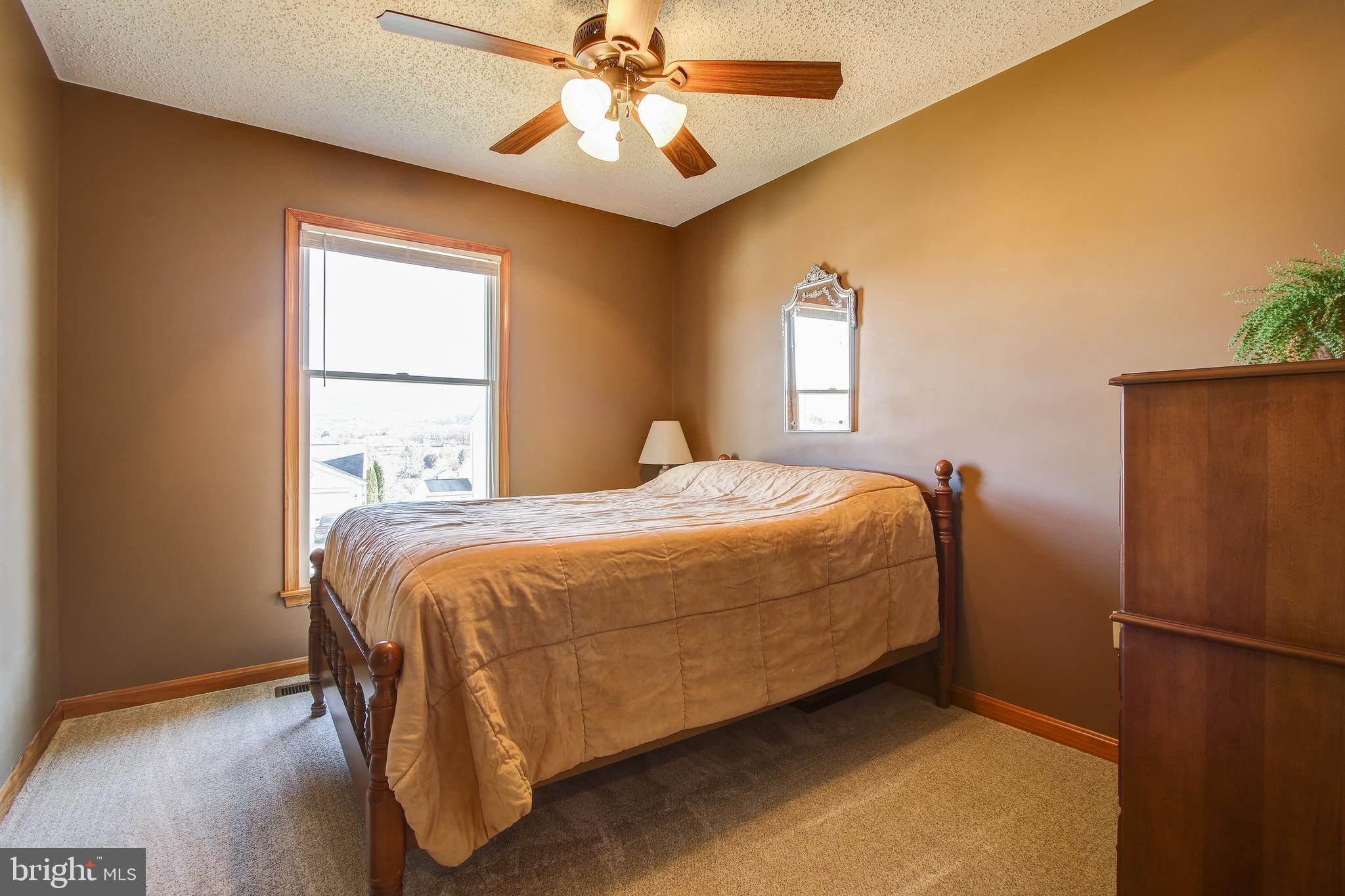 WHISPERING HILLS - Residential