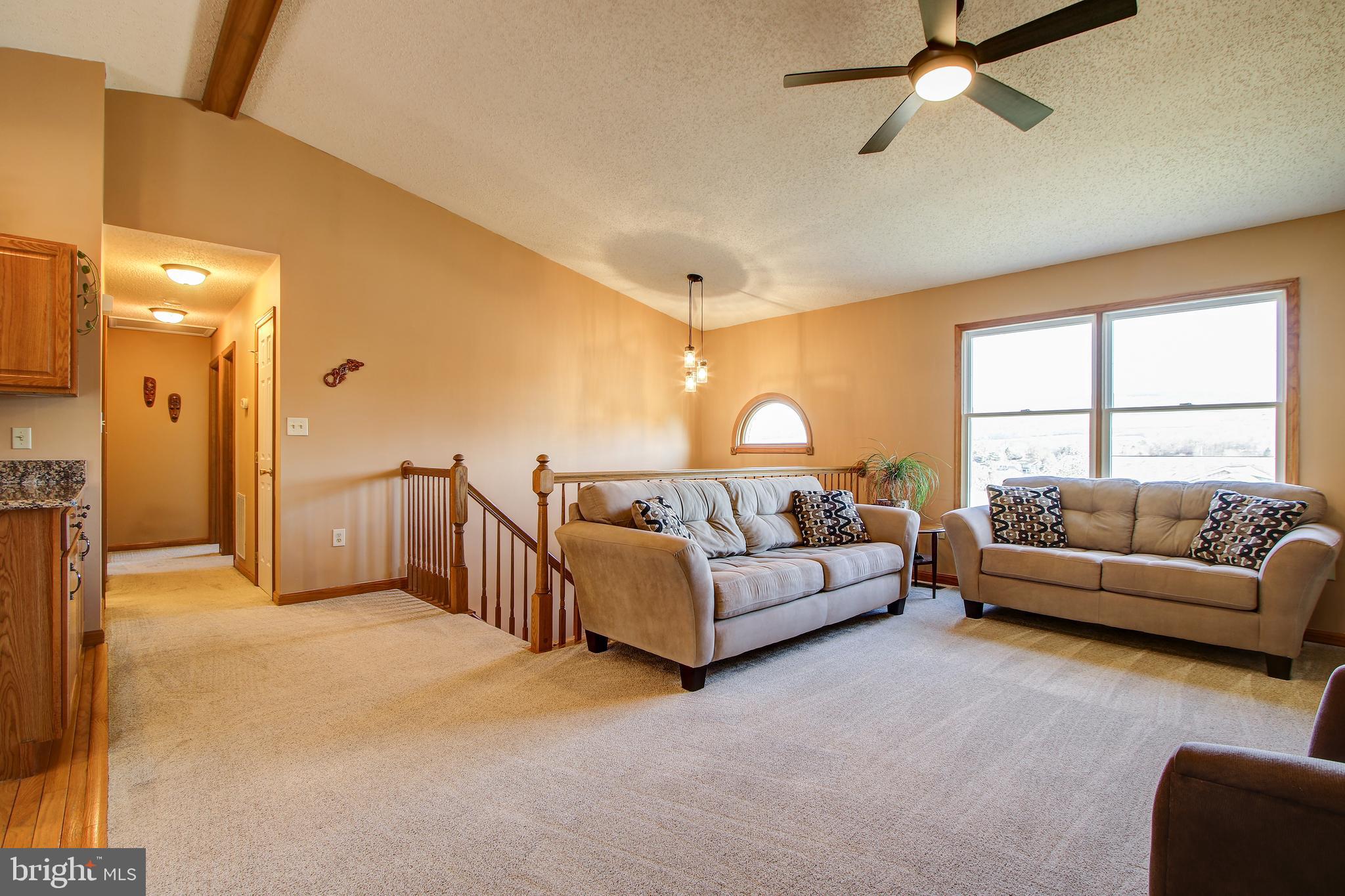 WHISPERING HILLS - Residential