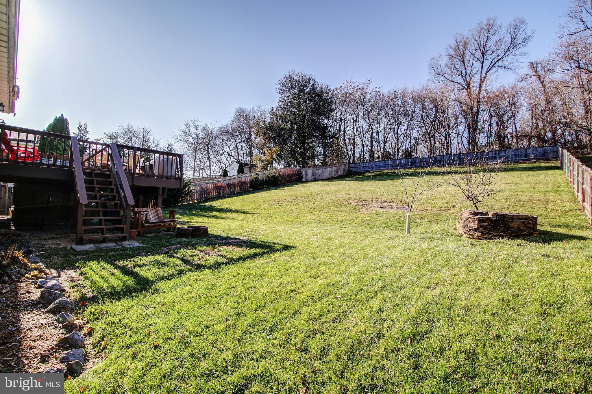 WHISPERING HILLS - Residential