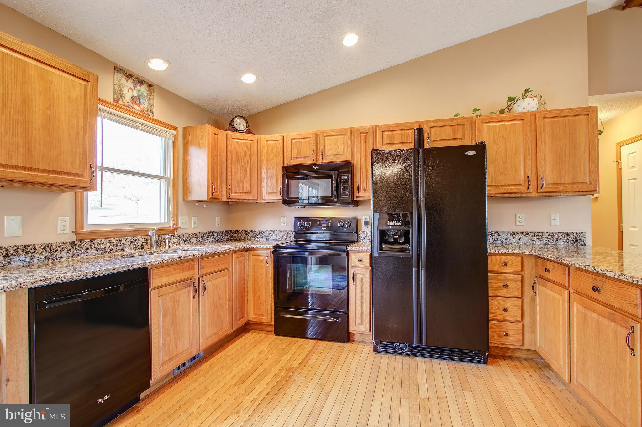 WHISPERING HILLS - Residential