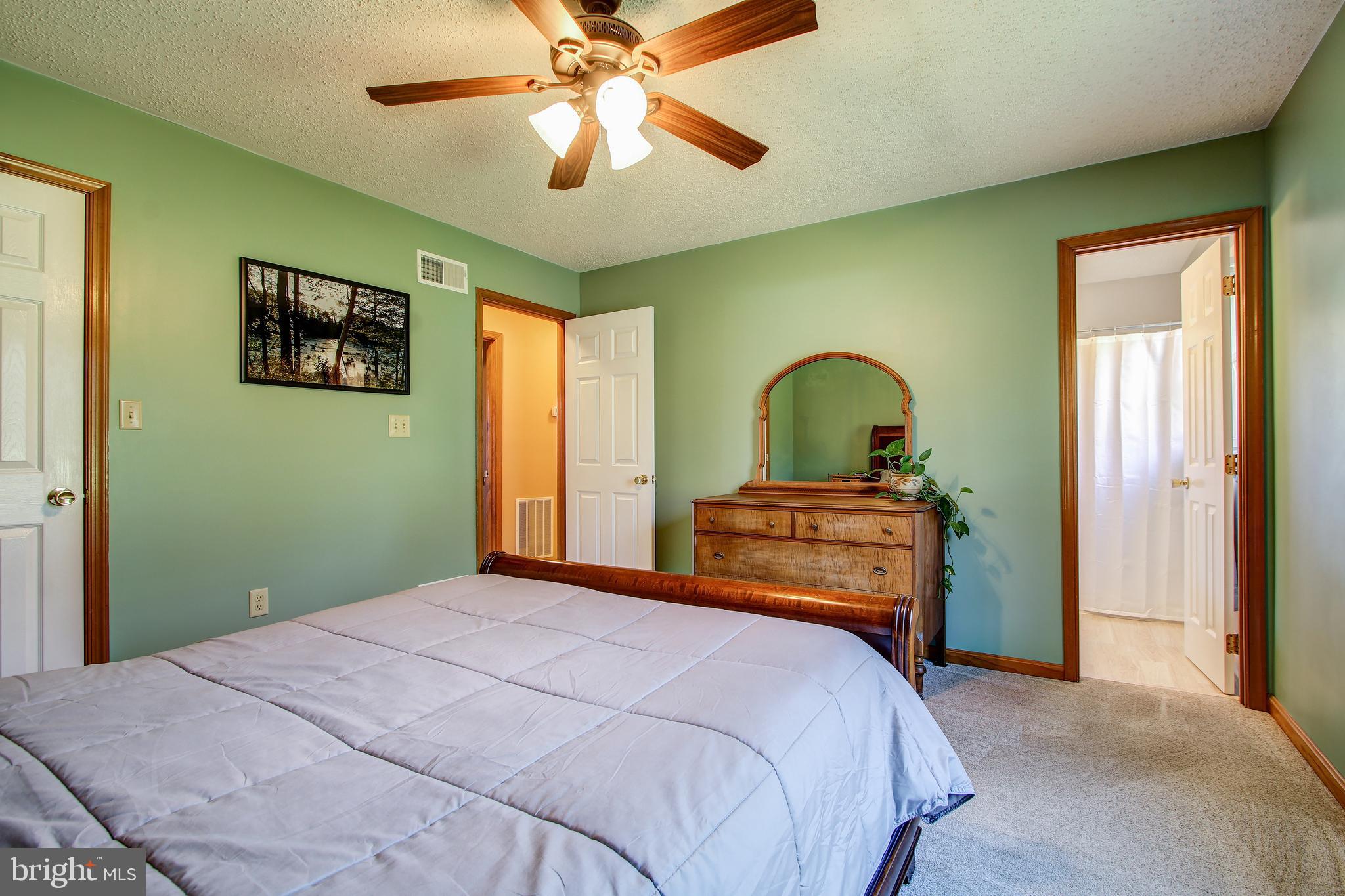 WHISPERING HILLS - Residential