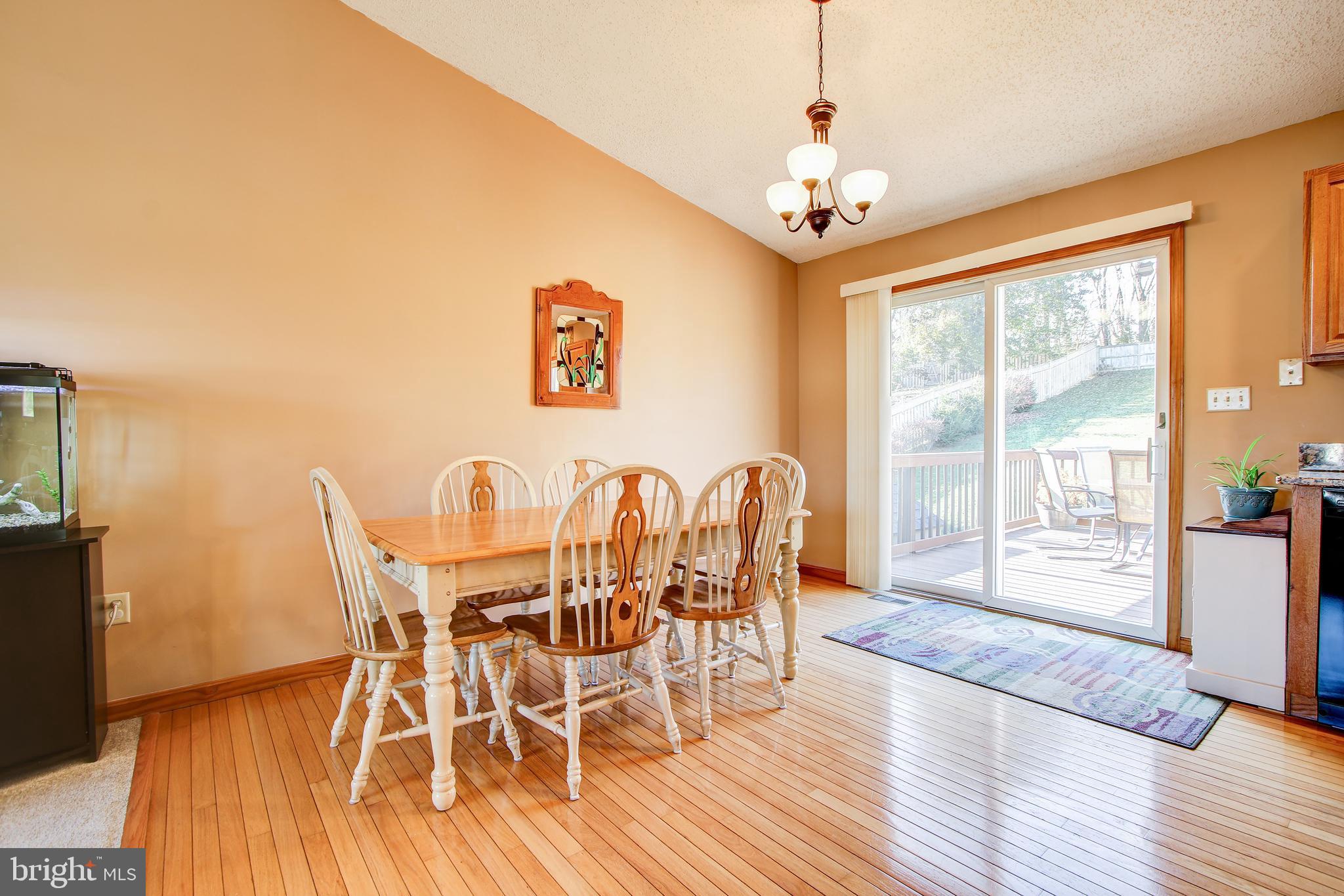 WHISPERING HILLS - Residential