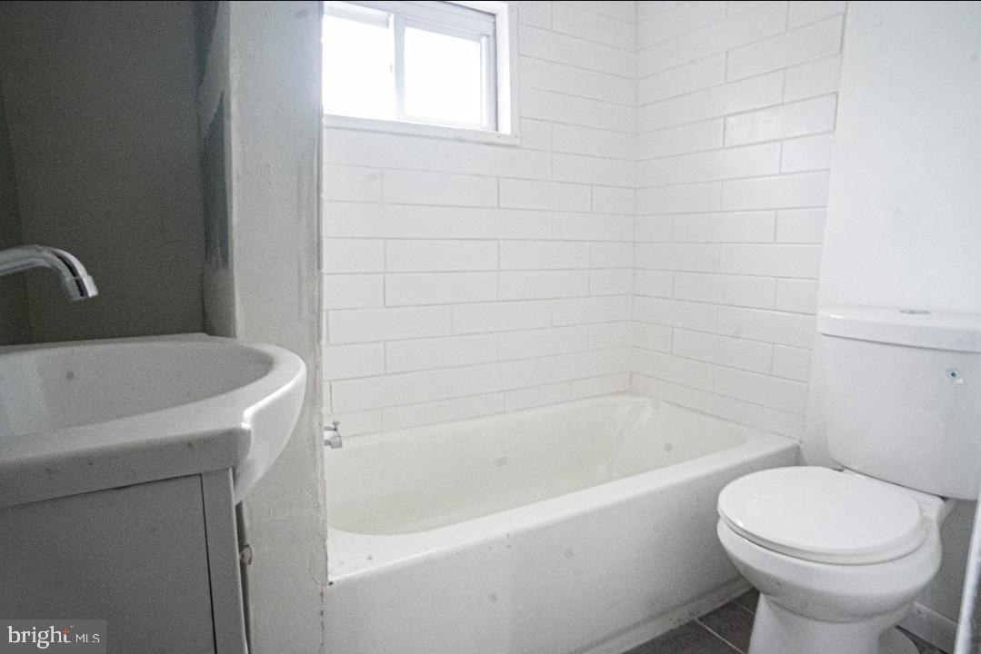 KENSINGTON - Residential