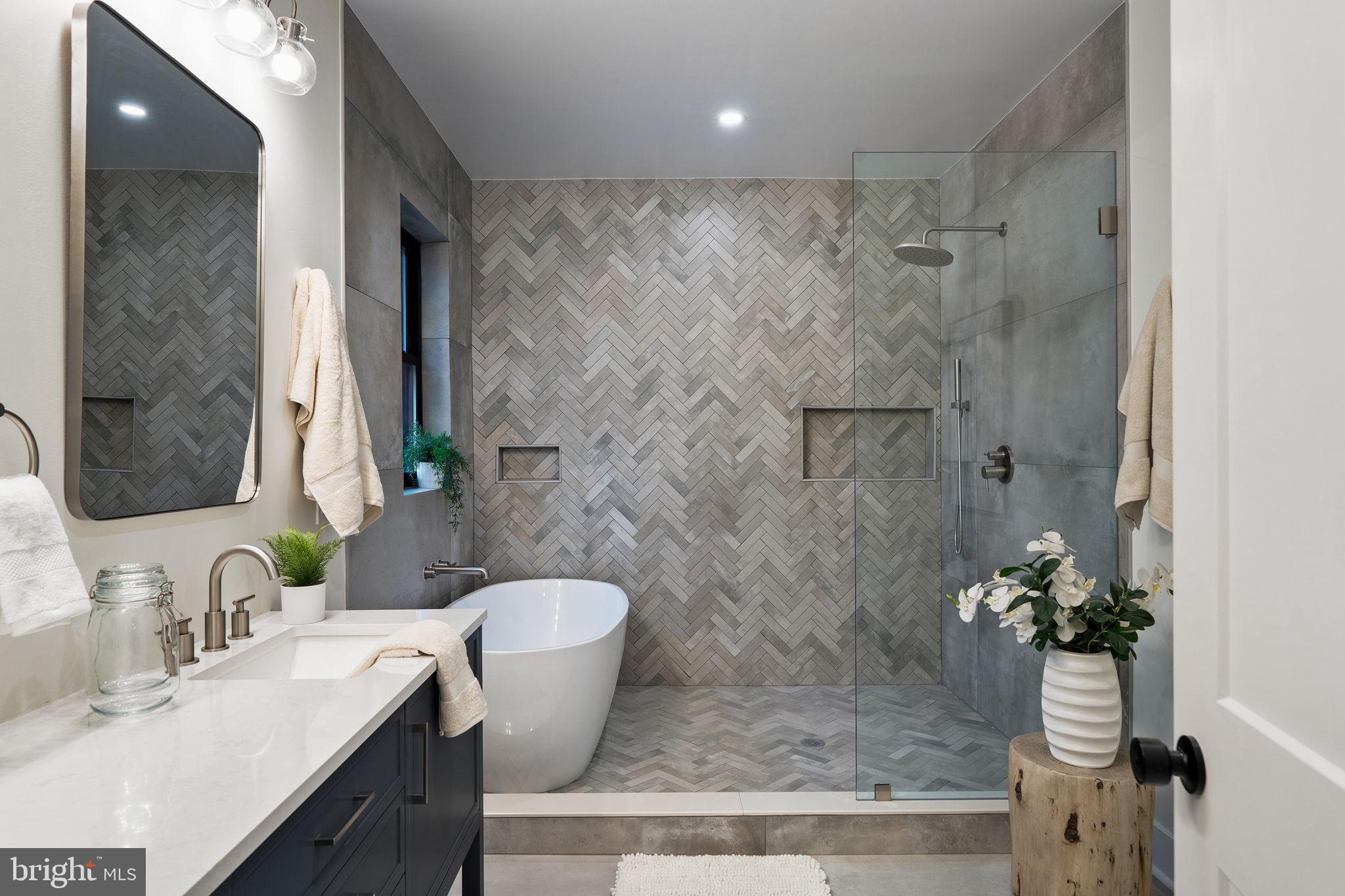 WOODMERE - Residential