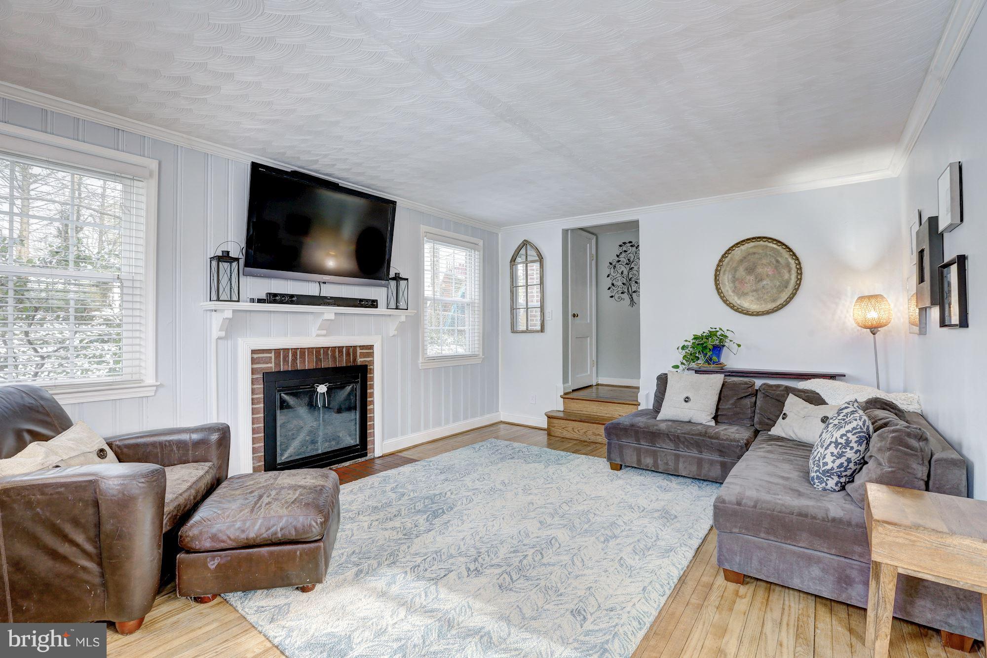 WHEATON HILLS - Residential