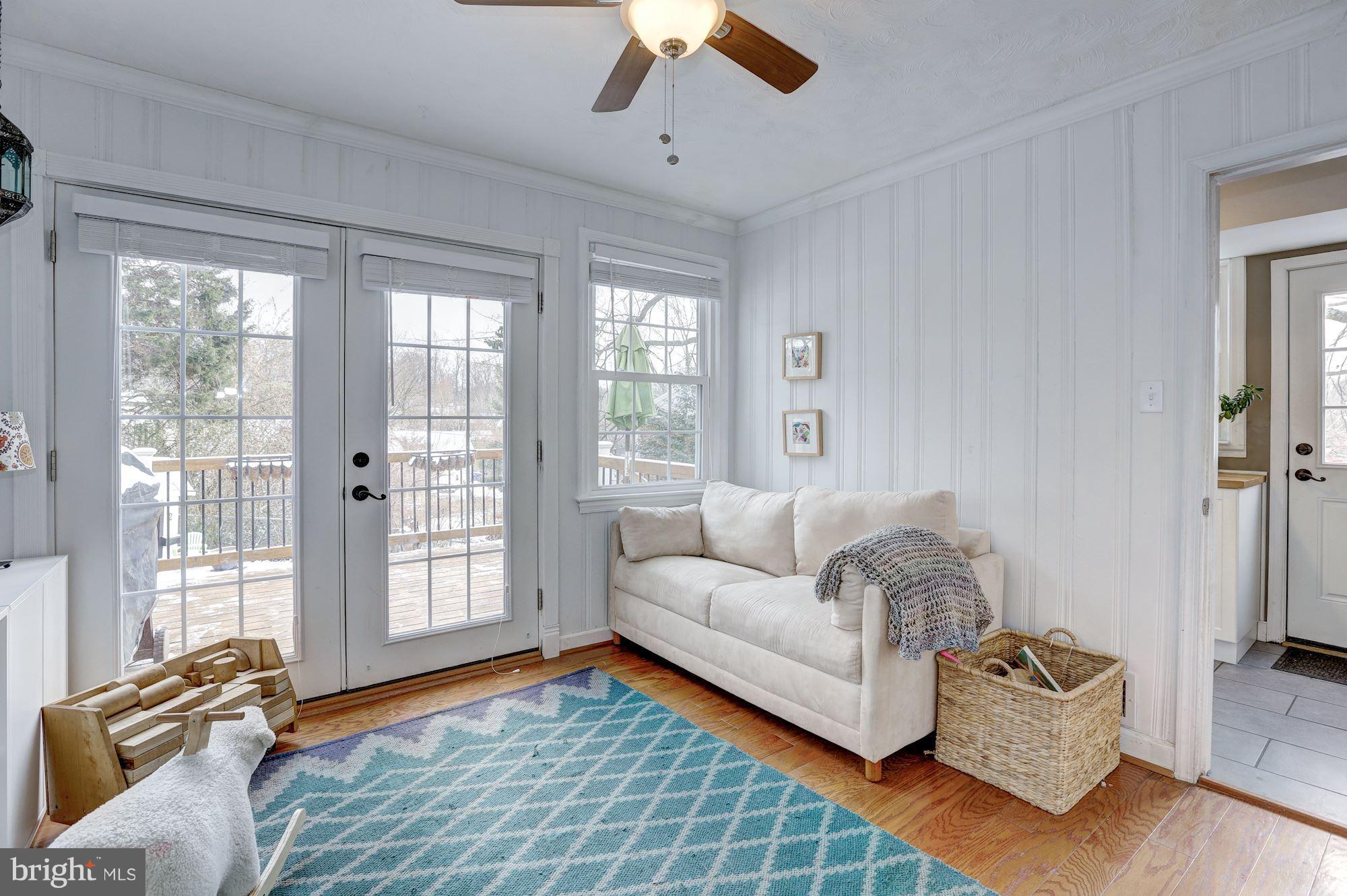 WHEATON HILLS - Residential