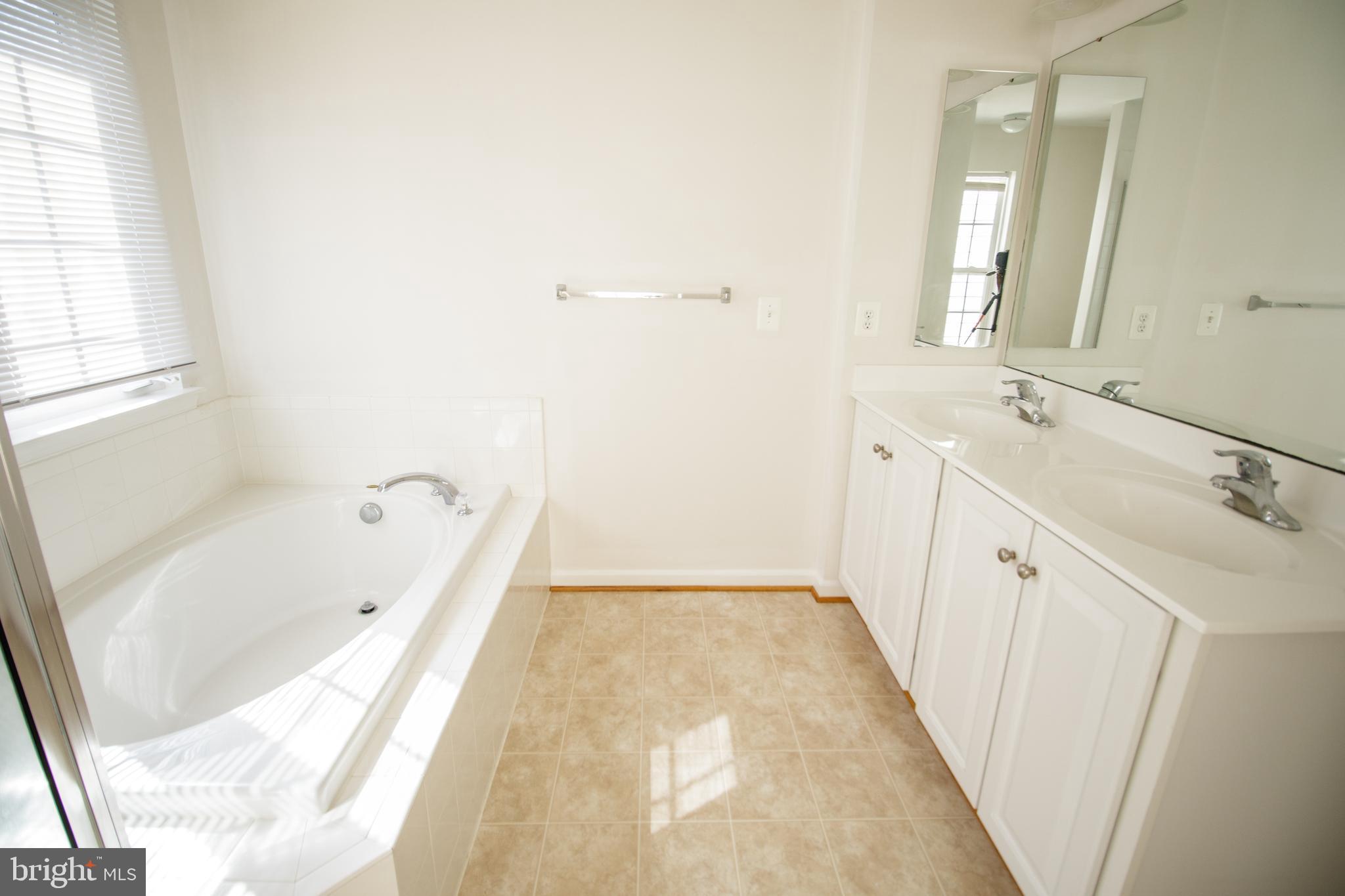 J N ROLLINS - Residential