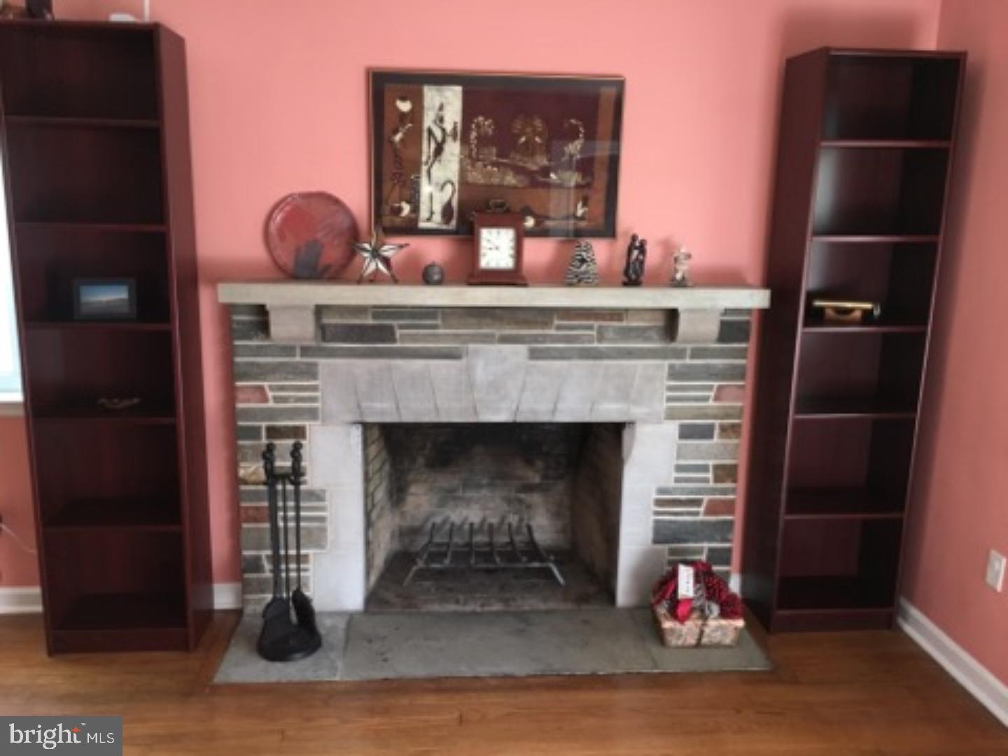 GLENSIDE - Residential