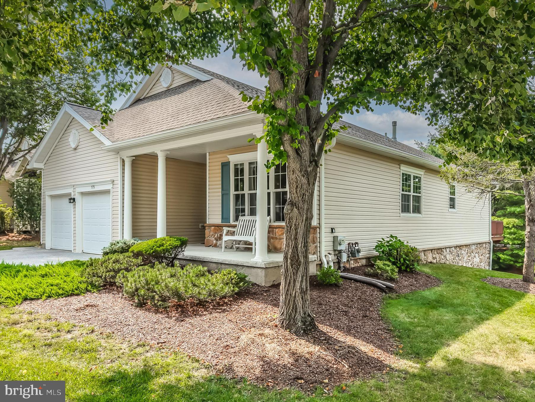 1579 ULSTER TERRACE