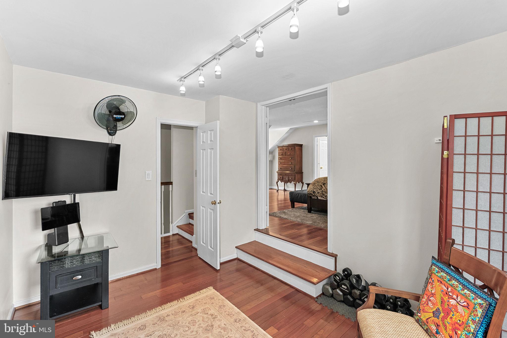 BALMORAL - Residential