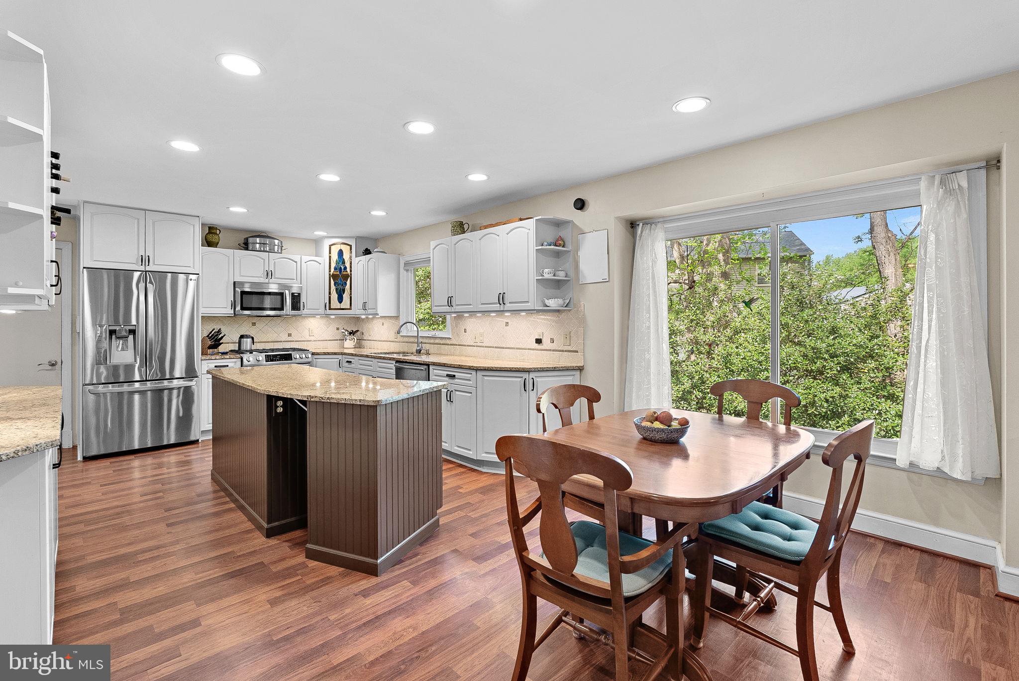 BALMORAL - Residential