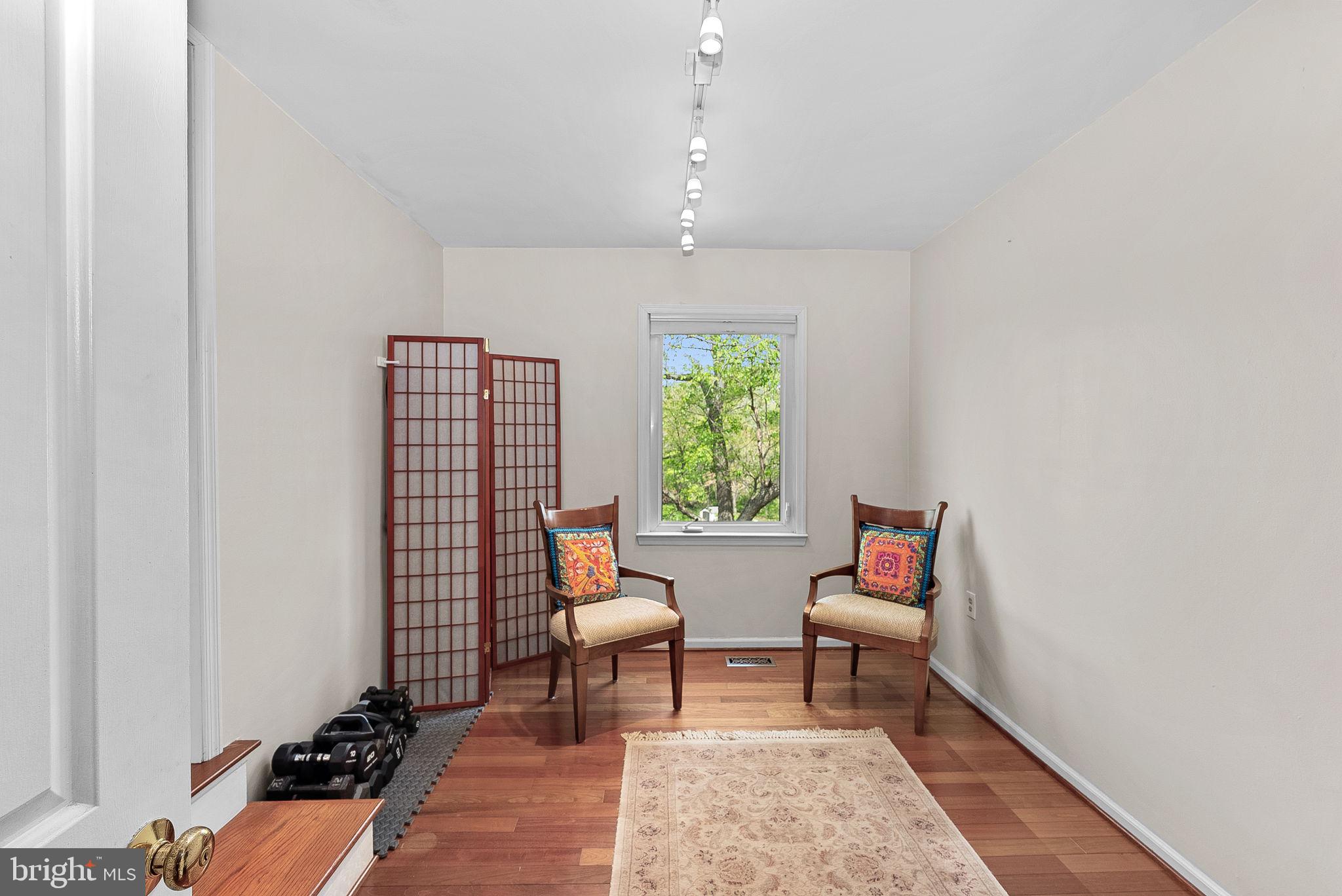 BALMORAL - Residential