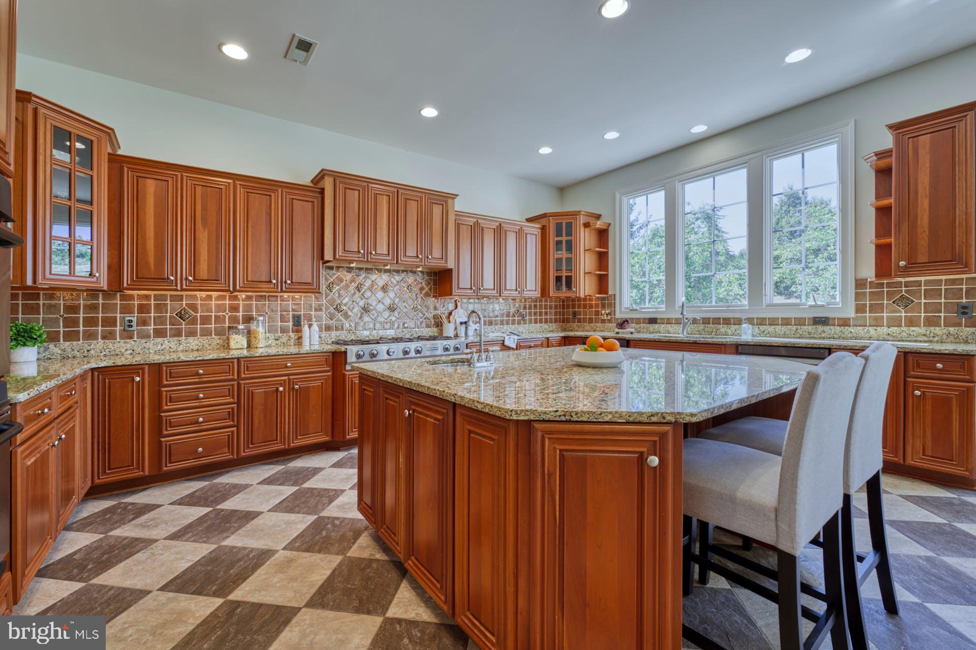 BEACON HILL - Residential