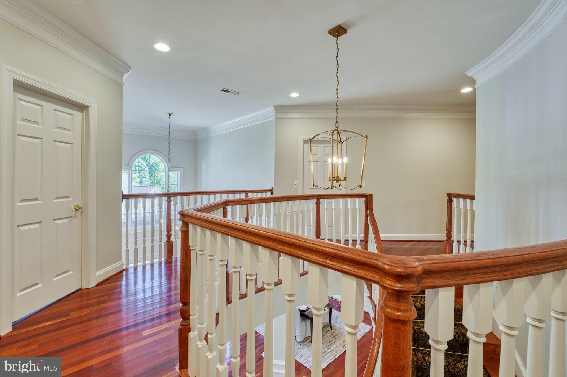 BEACON HILL - Residential