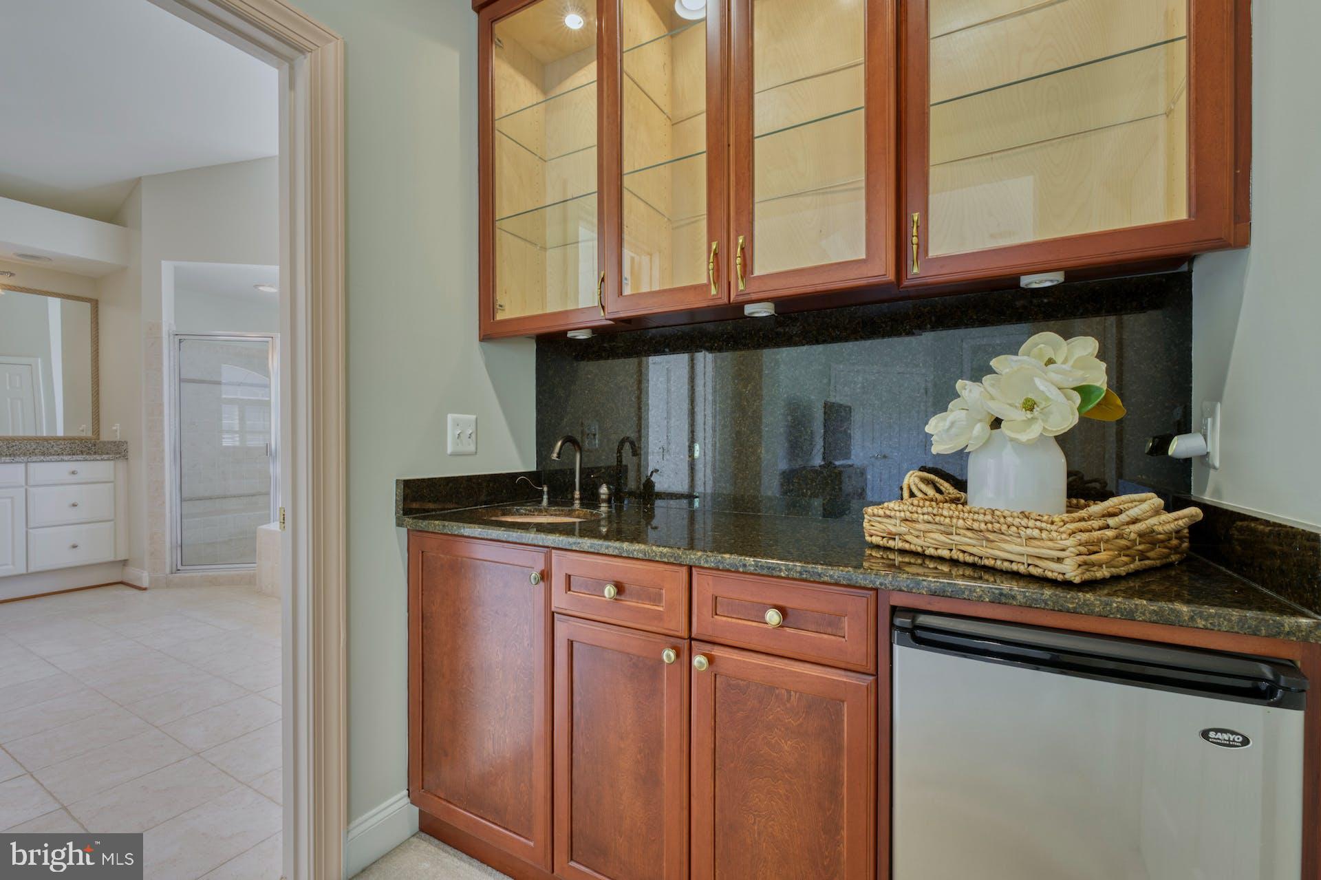 BEACON HILL - Residential