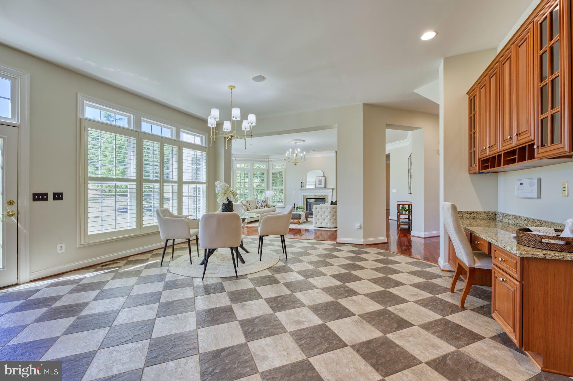 BEACON HILL - Residential