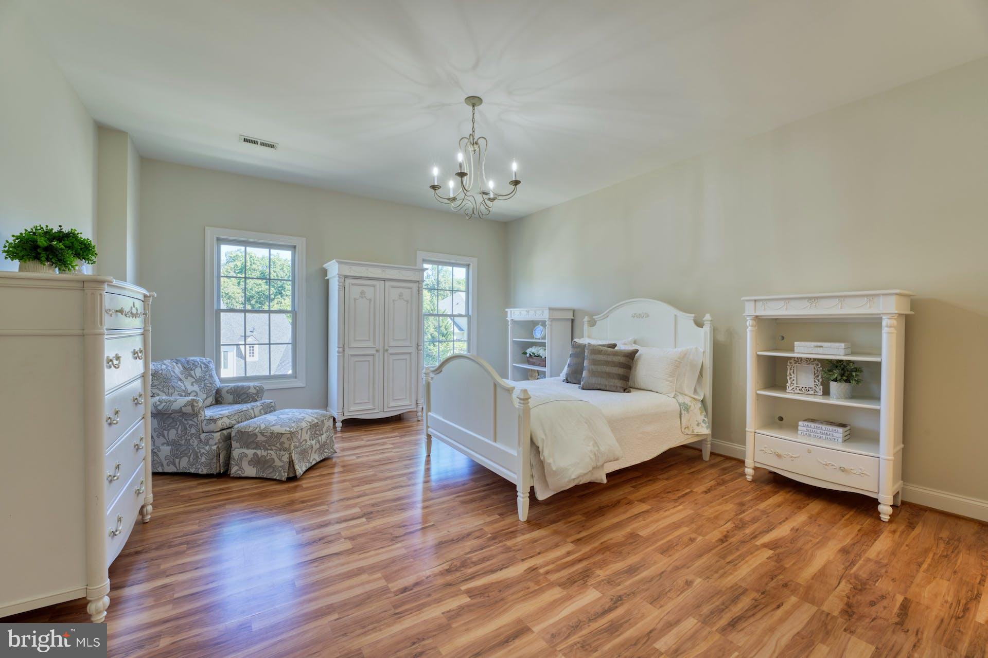 BEACON HILL - Residential