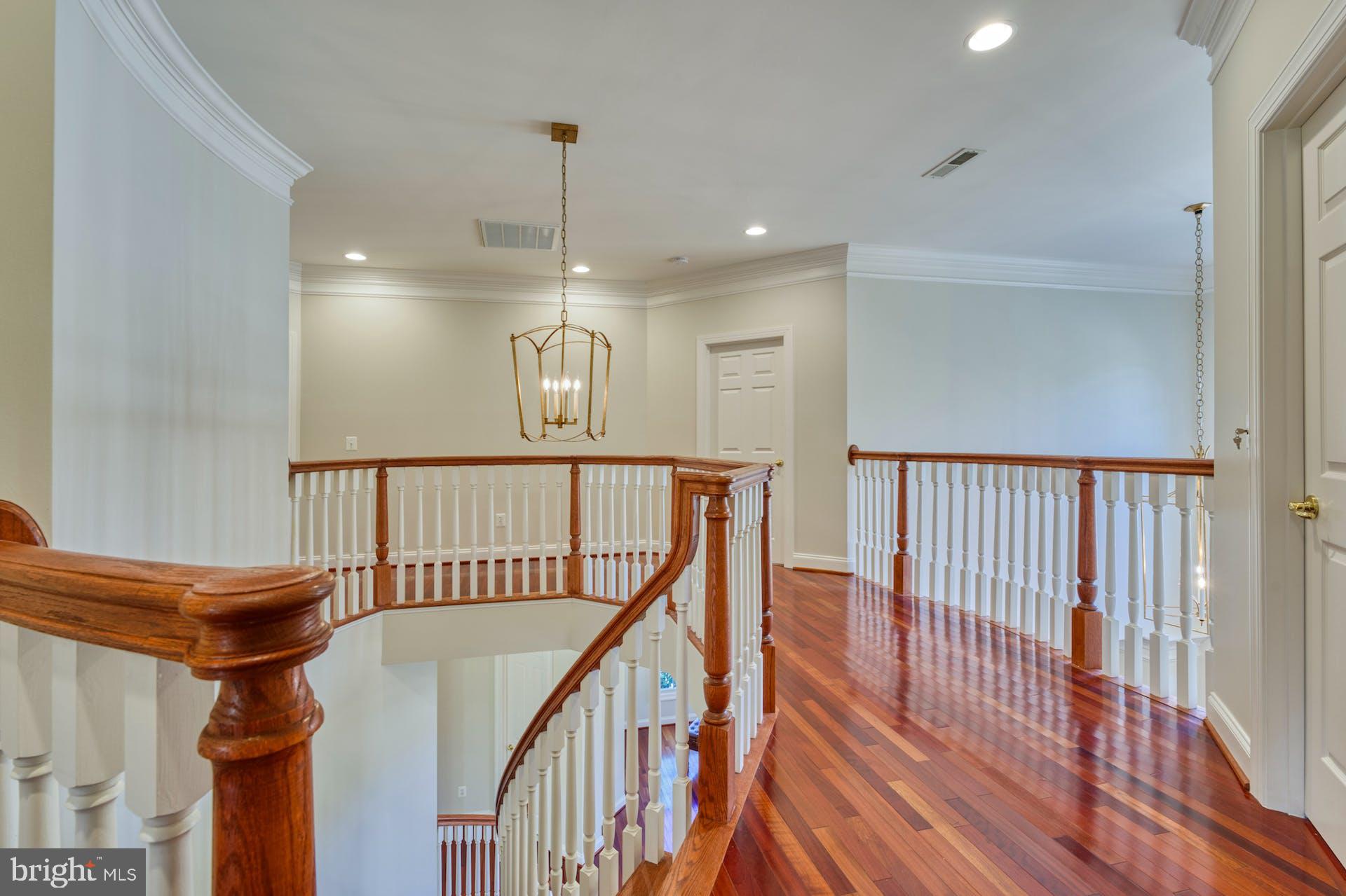 BEACON HILL - Residential