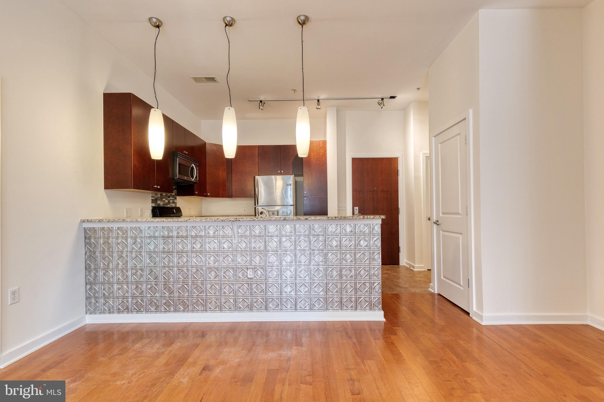 MOUNT VERNON PLACE HISTORIC DISTRICT - Residential Lease