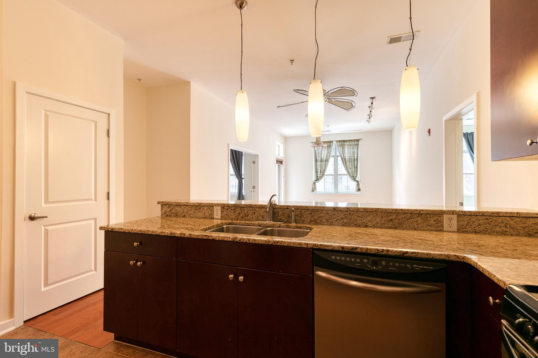 MOUNT VERNON PLACE HISTORIC DISTRICT - Residential Lease