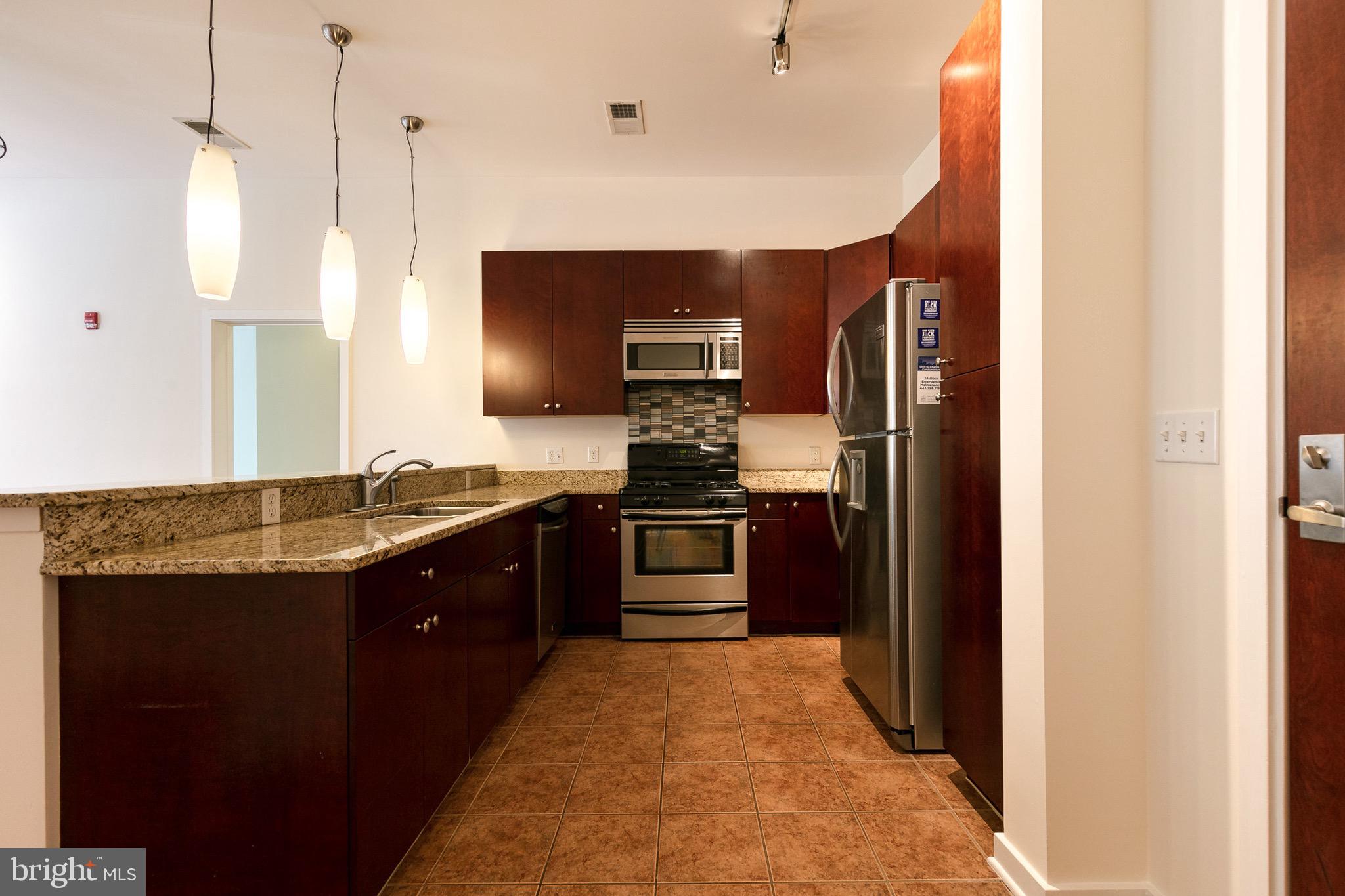 MOUNT VERNON PLACE HISTORIC DISTRICT - Residential Lease