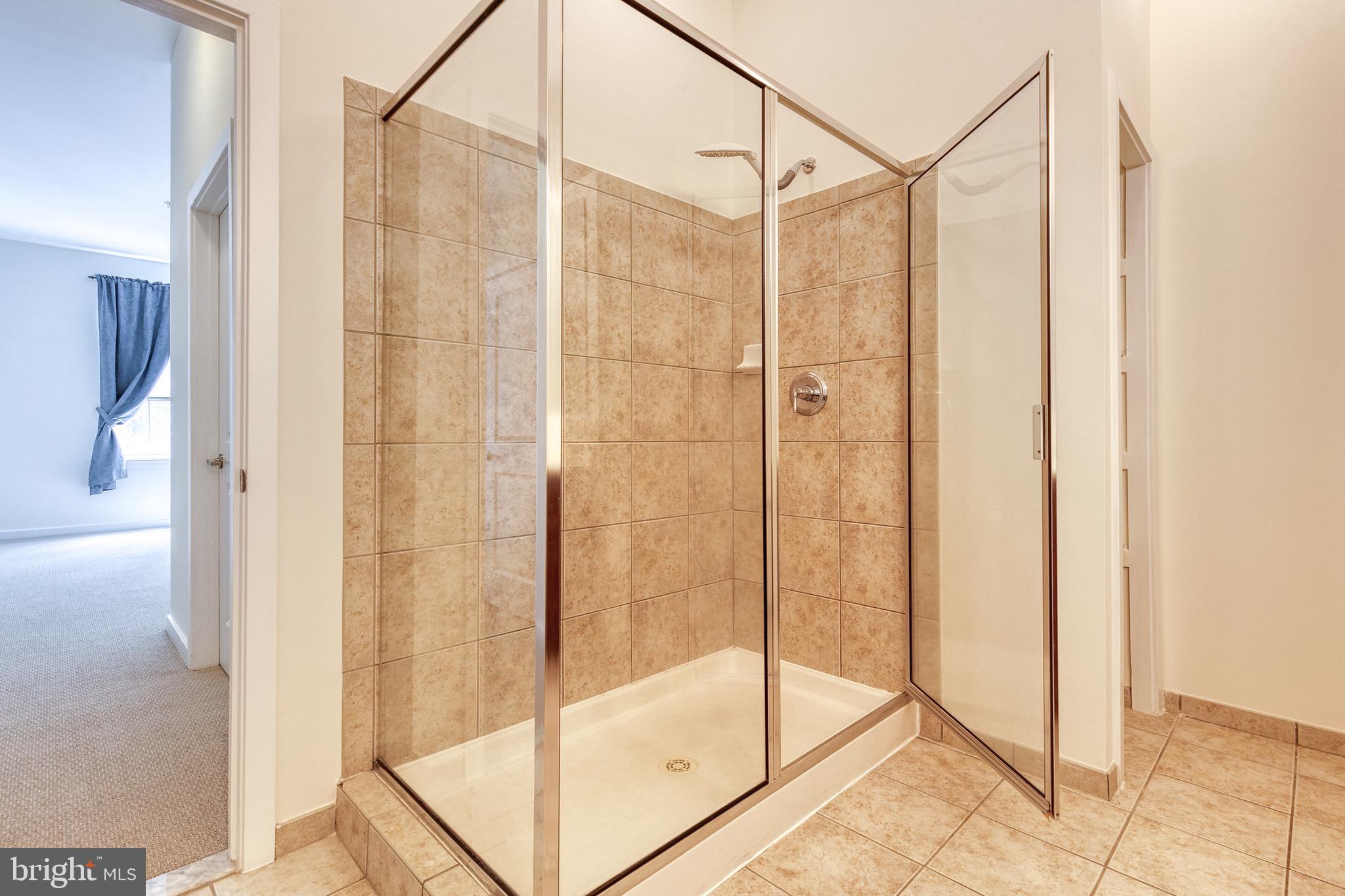 MOUNT VERNON PLACE HISTORIC DISTRICT - Residential Lease