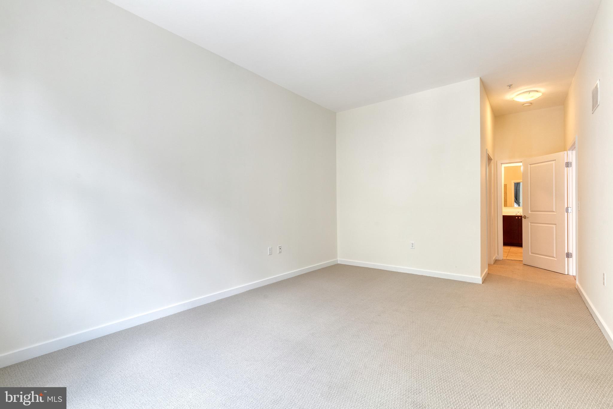 MOUNT VERNON PLACE HISTORIC DISTRICT - Residential Lease