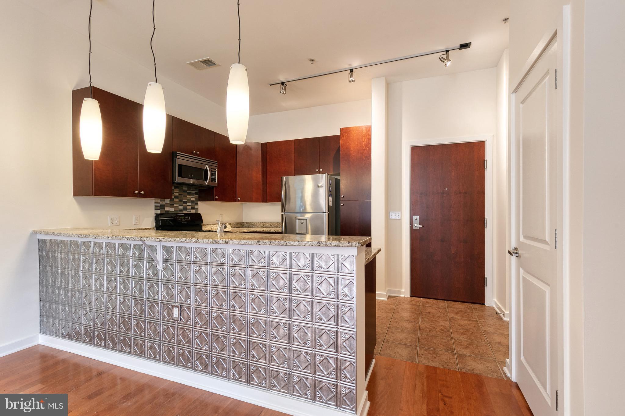 MOUNT VERNON PLACE HISTORIC DISTRICT - Residential Lease