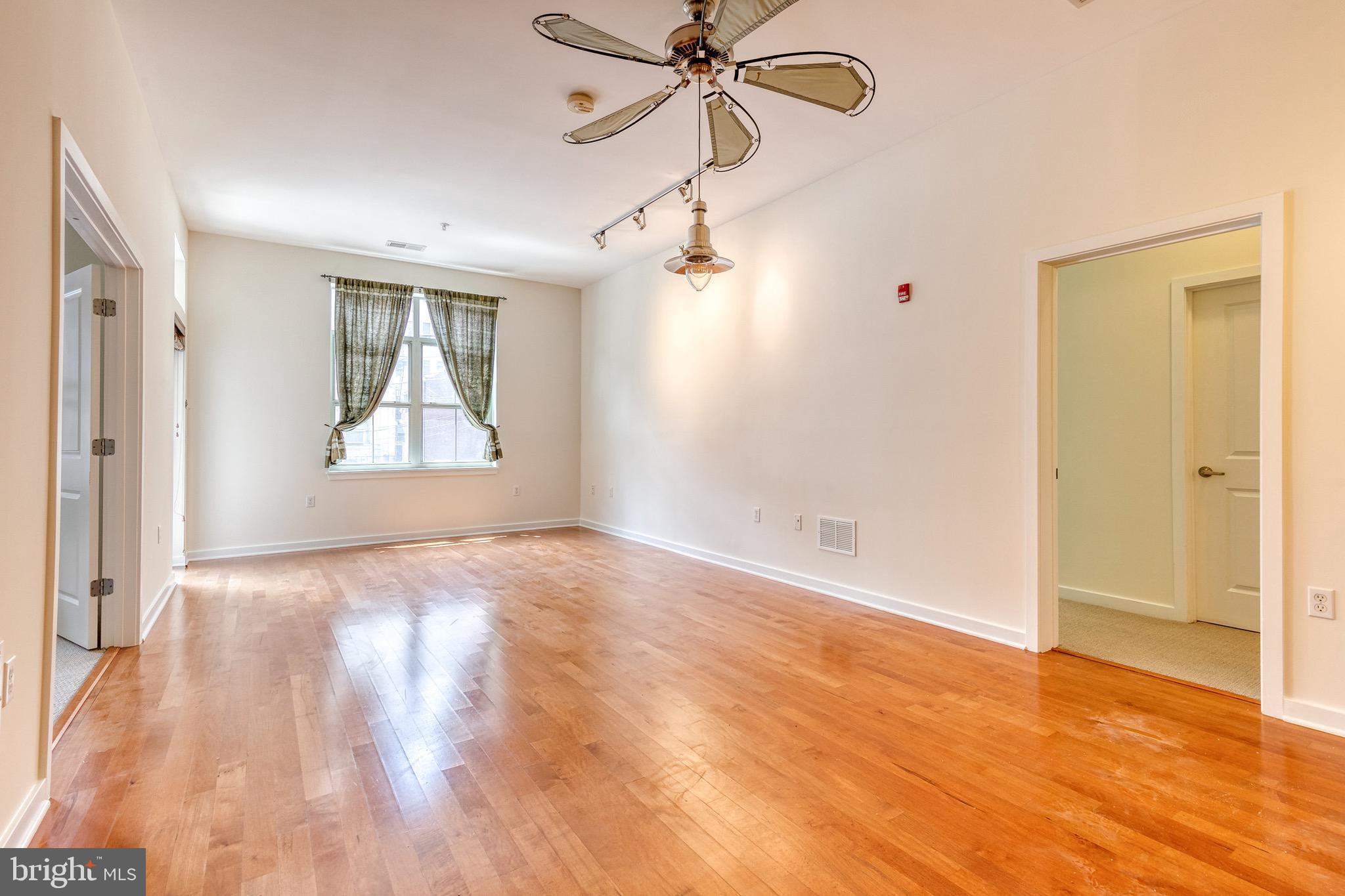 MOUNT VERNON PLACE HISTORIC DISTRICT - Residential Lease