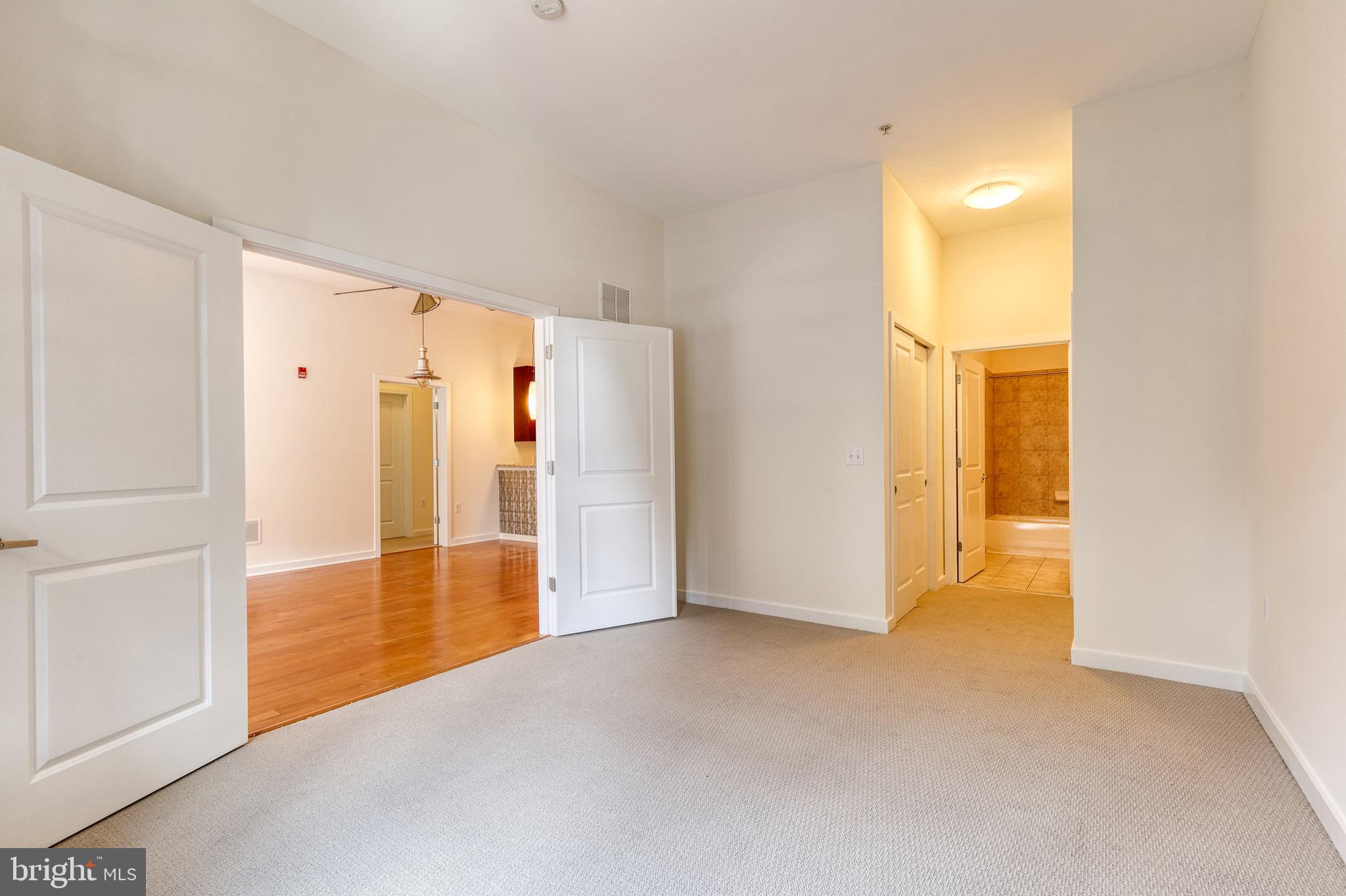 MOUNT VERNON PLACE HISTORIC DISTRICT - Residential Lease