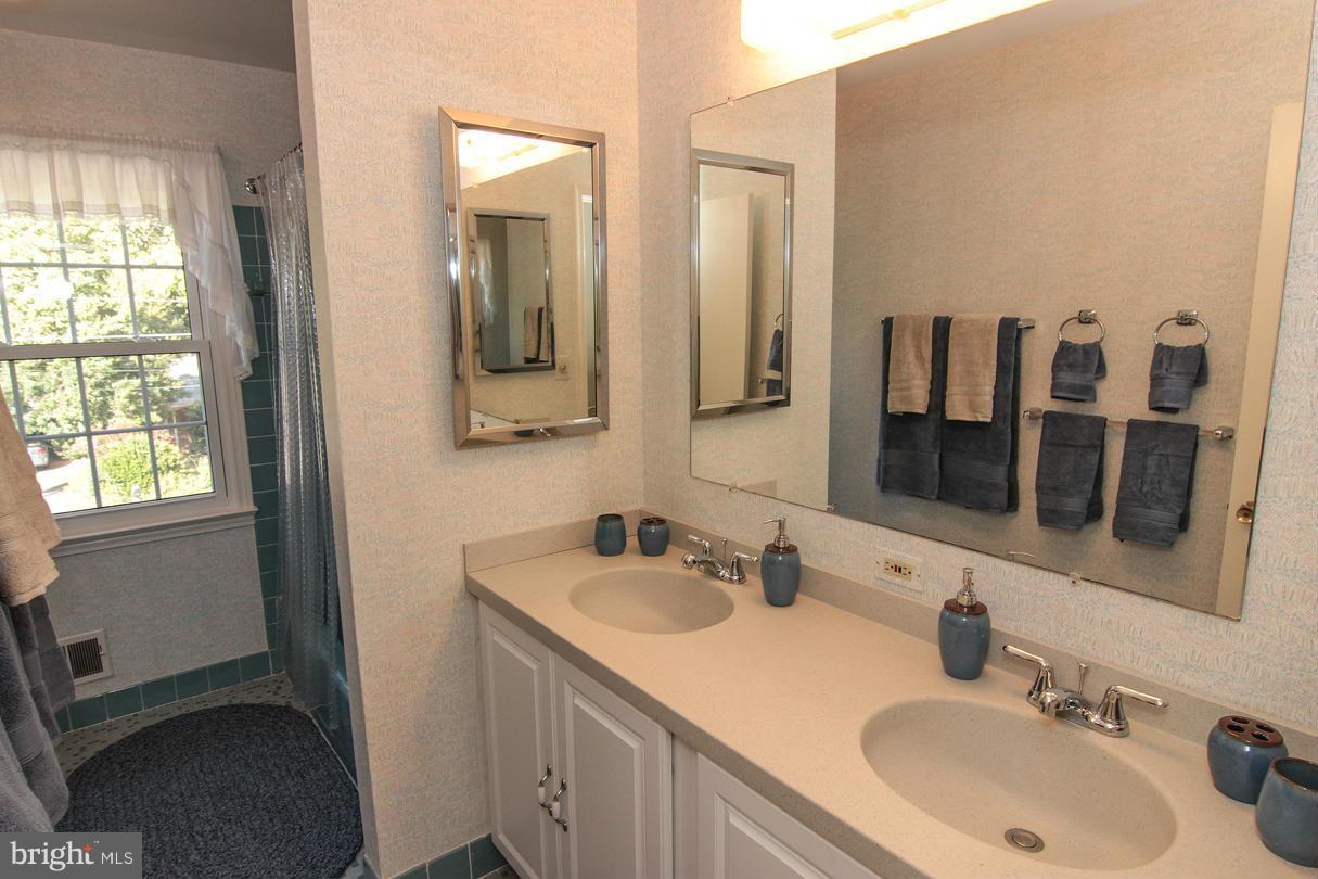 OLDE FORGE - Residential