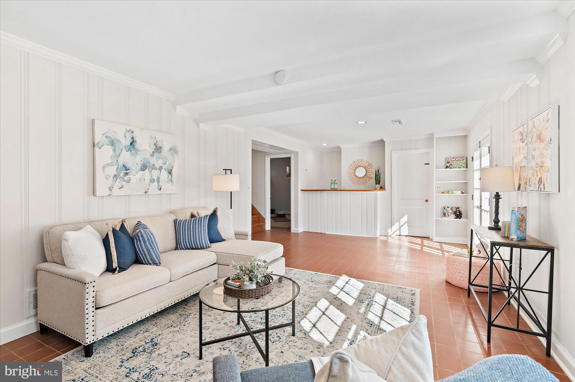 WESTMORELAND HILLS - Residential