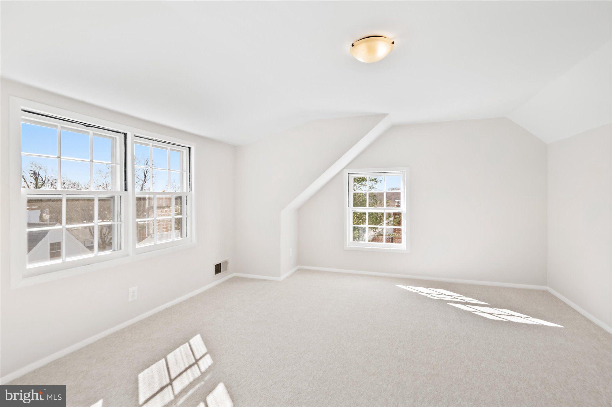 WESTMORELAND HILLS - Residential