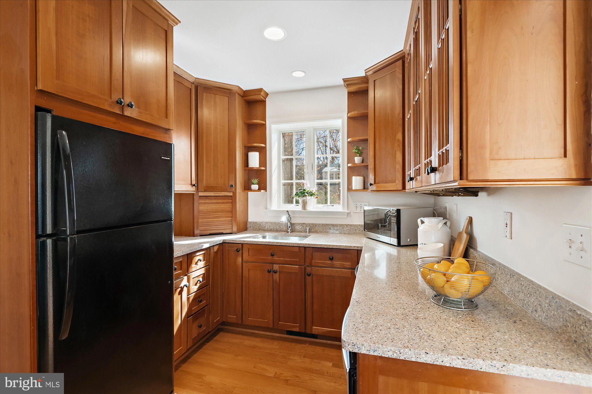 WESTMORELAND HILLS - Residential